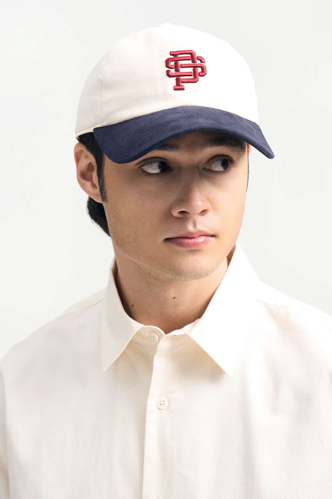 989914-Off White (1).jpg