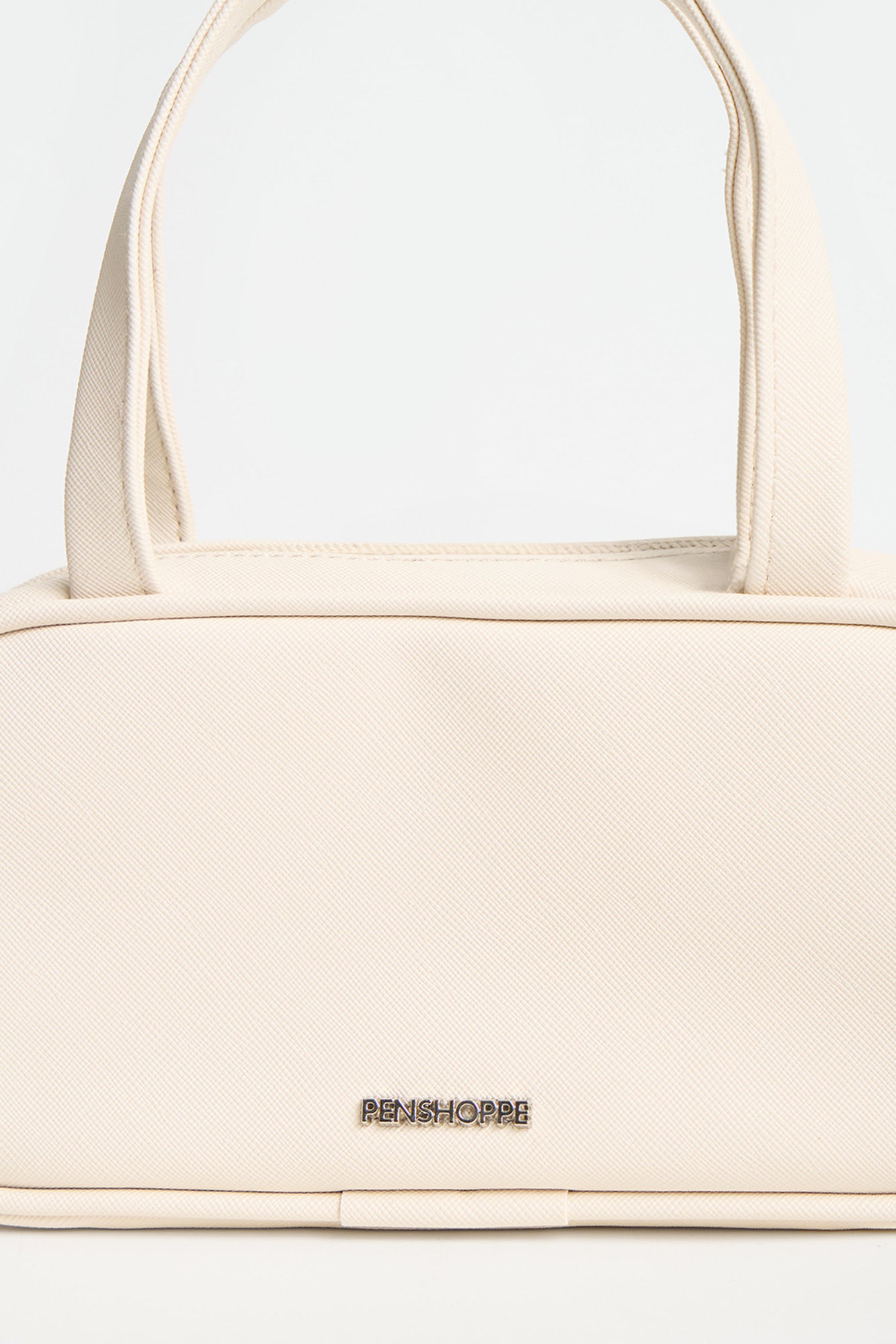 989933-Off White (4).jpg