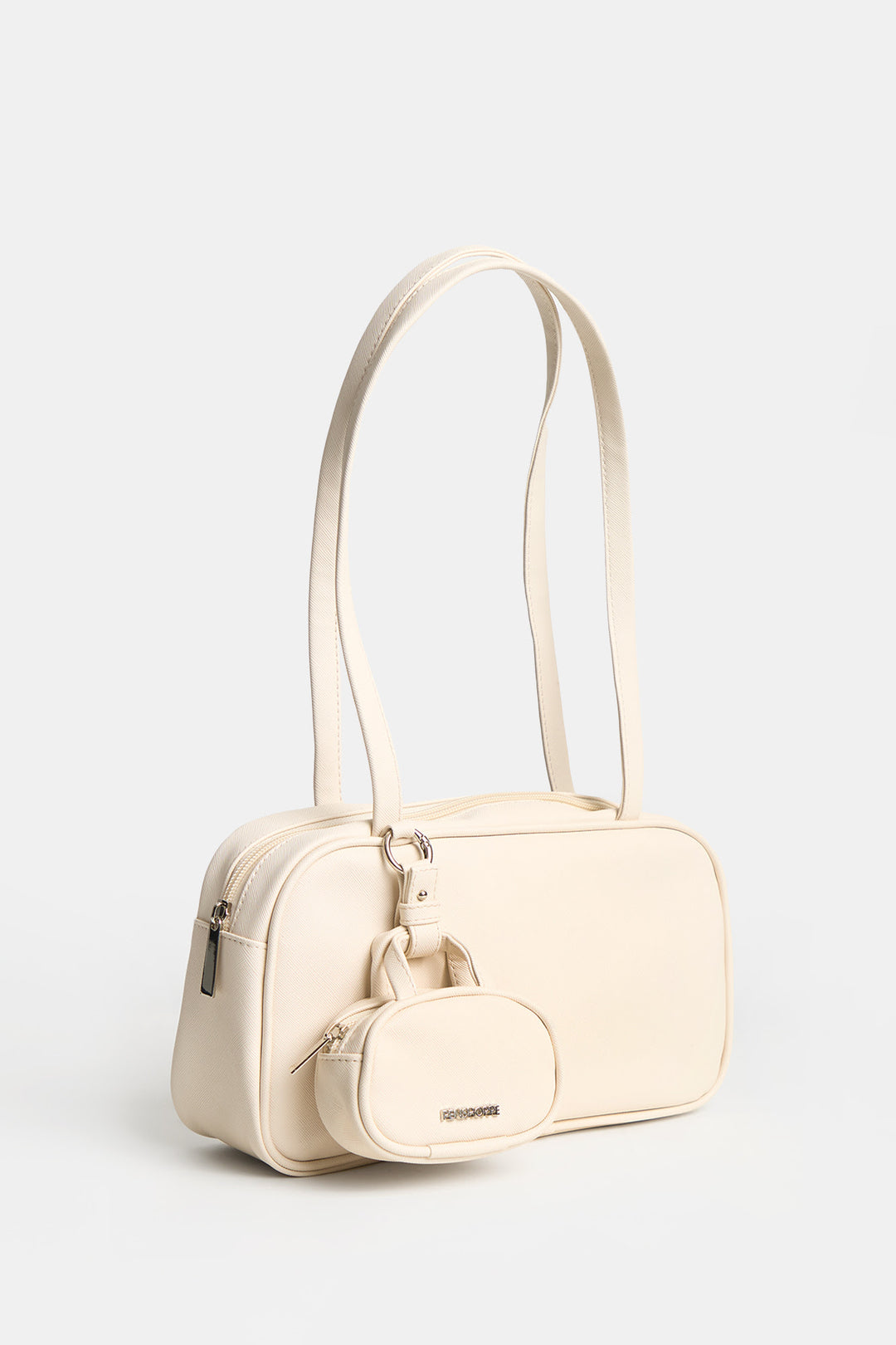 989936-Off White (1).jpg