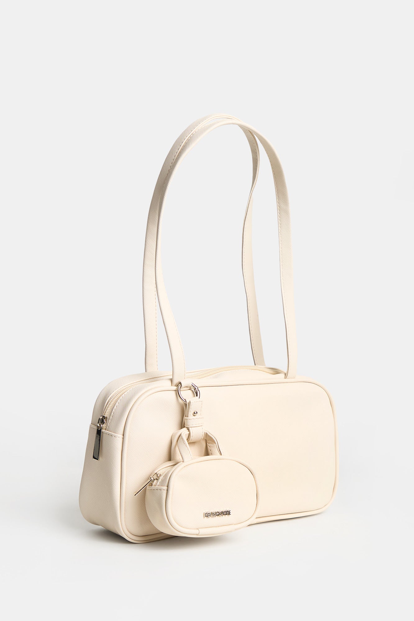 989936-Off White (1).jpg