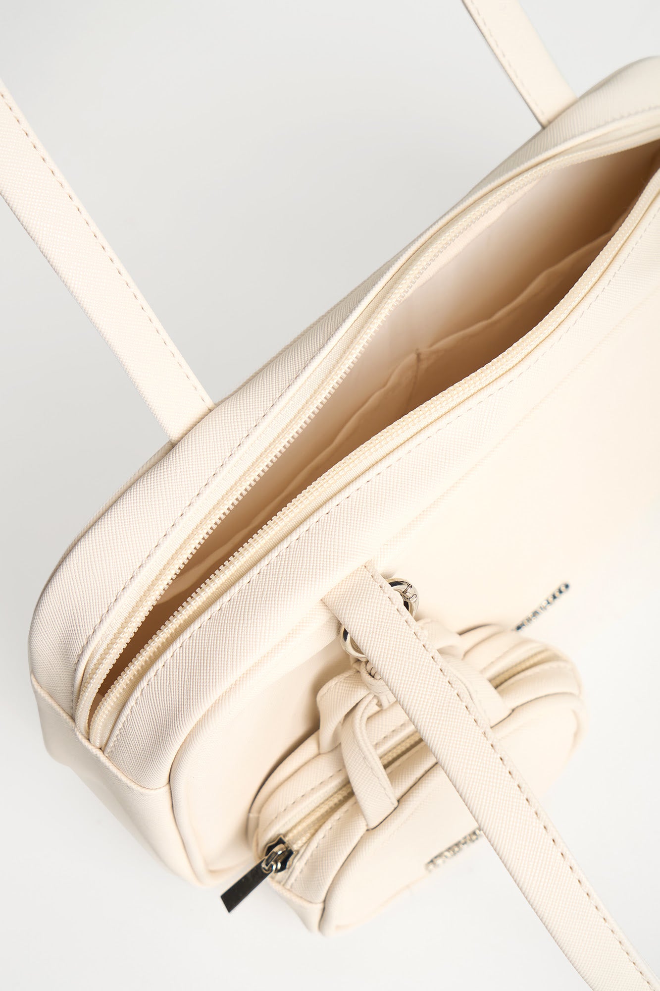 989936-Off White (5).jpg