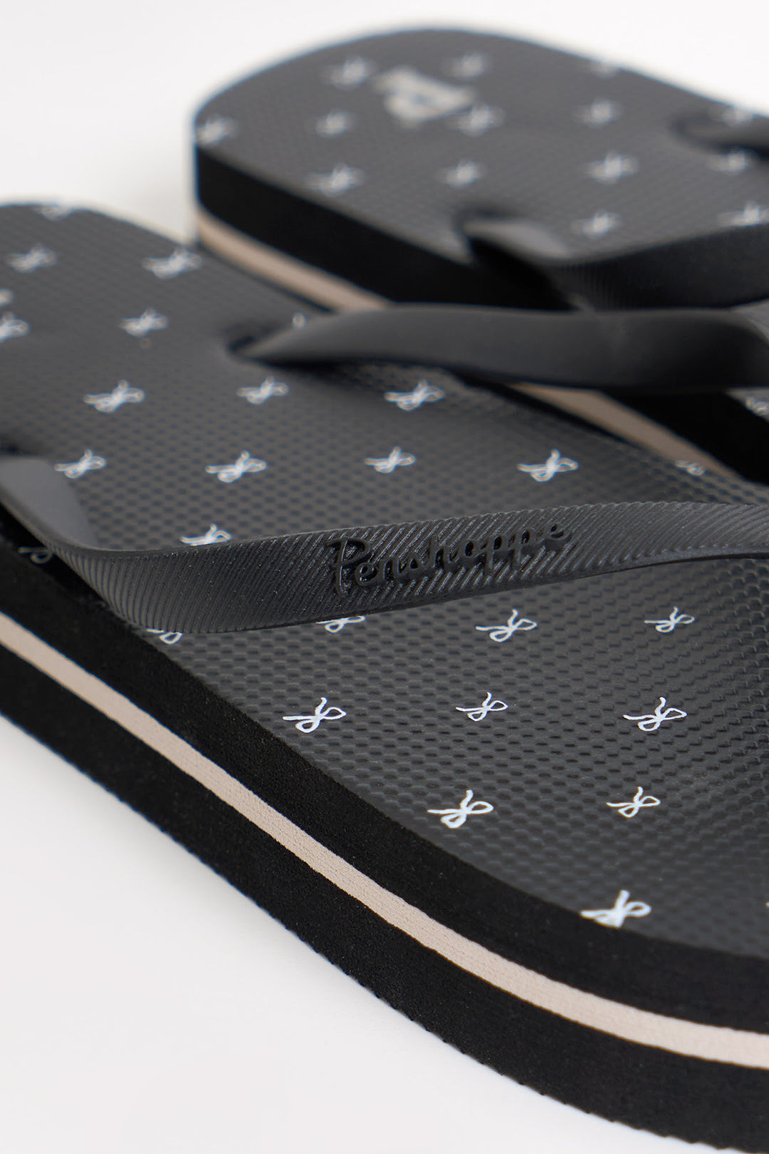 989949-Black (4).jpg