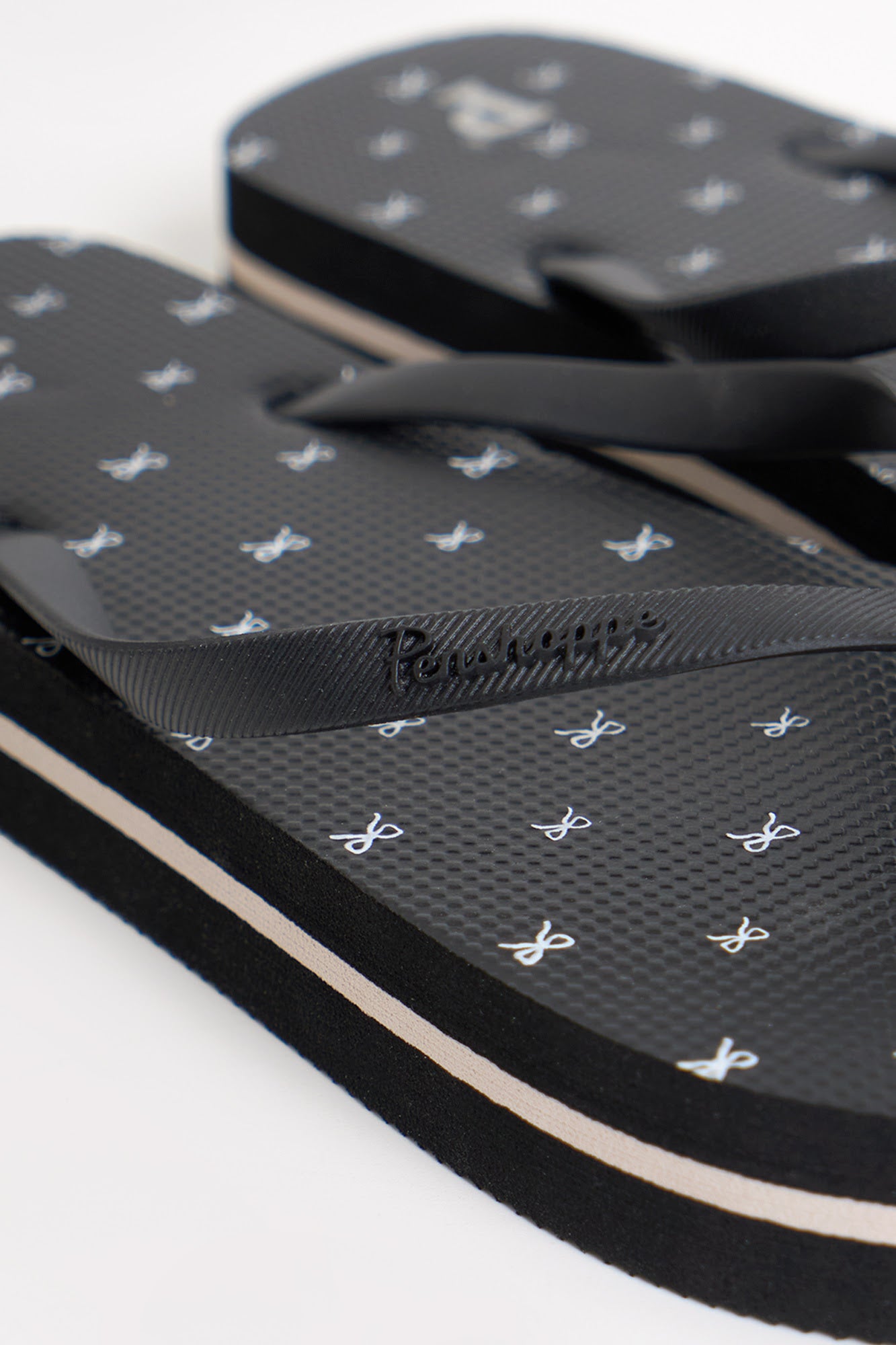 989949-Black (4).jpg