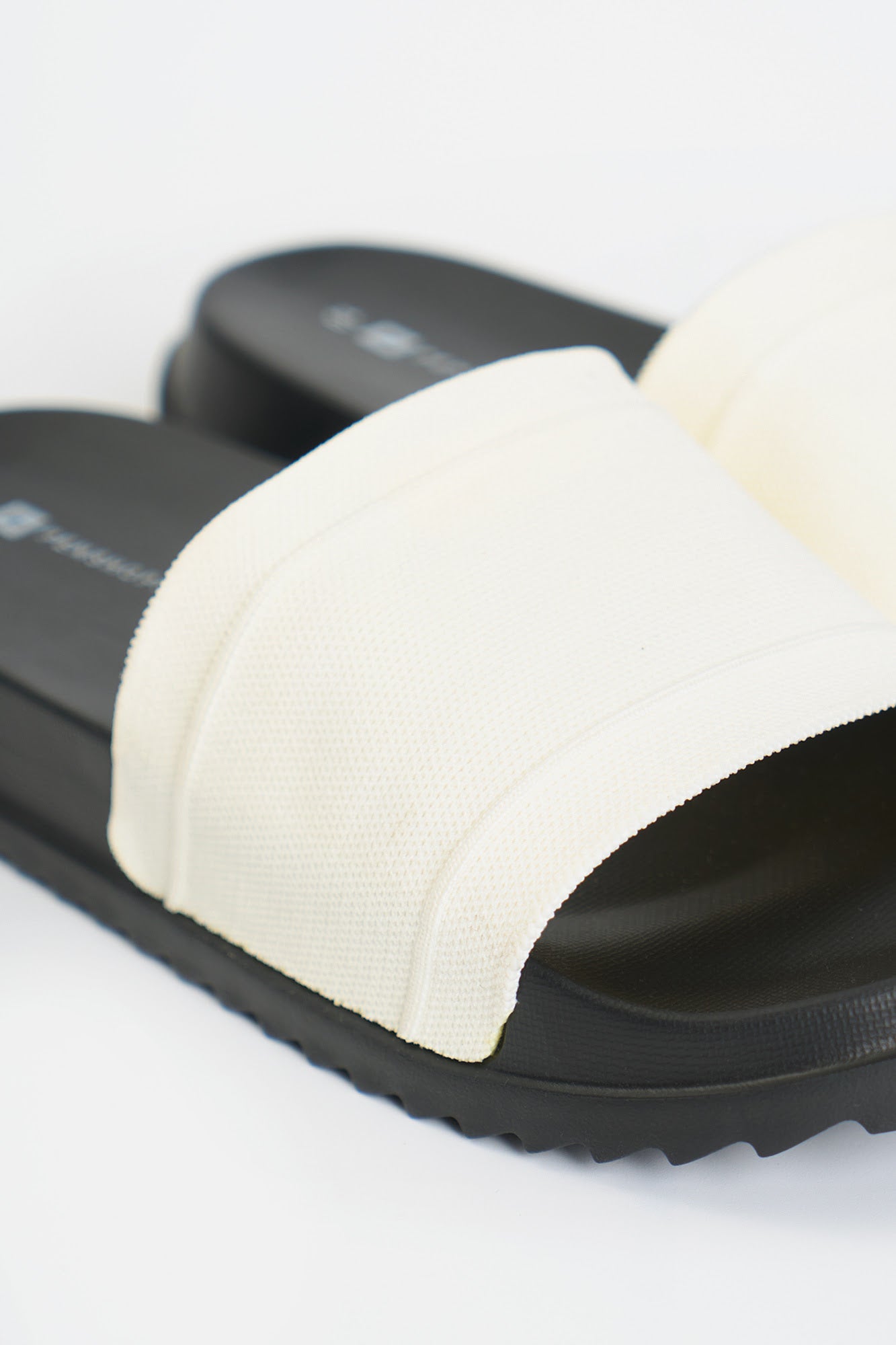 989951-Black (2).jpg