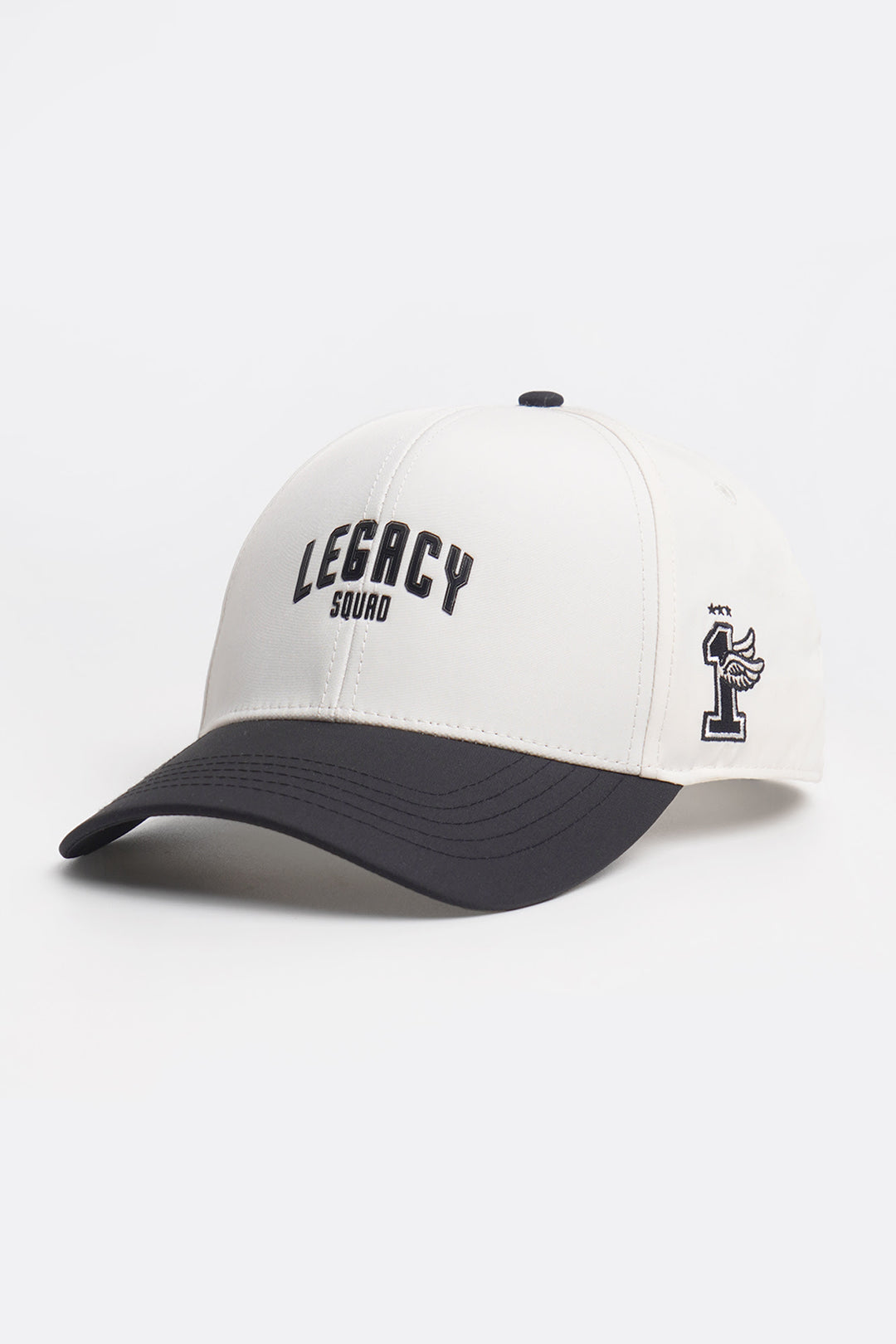 989956-Off White (1).jpg