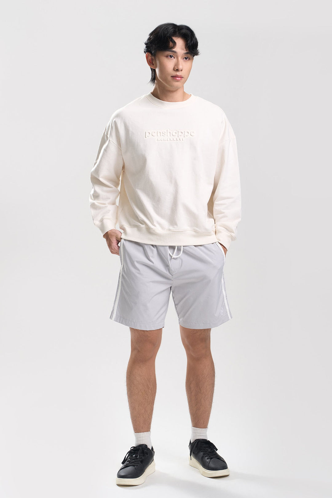 990083-Off White (1).jpg