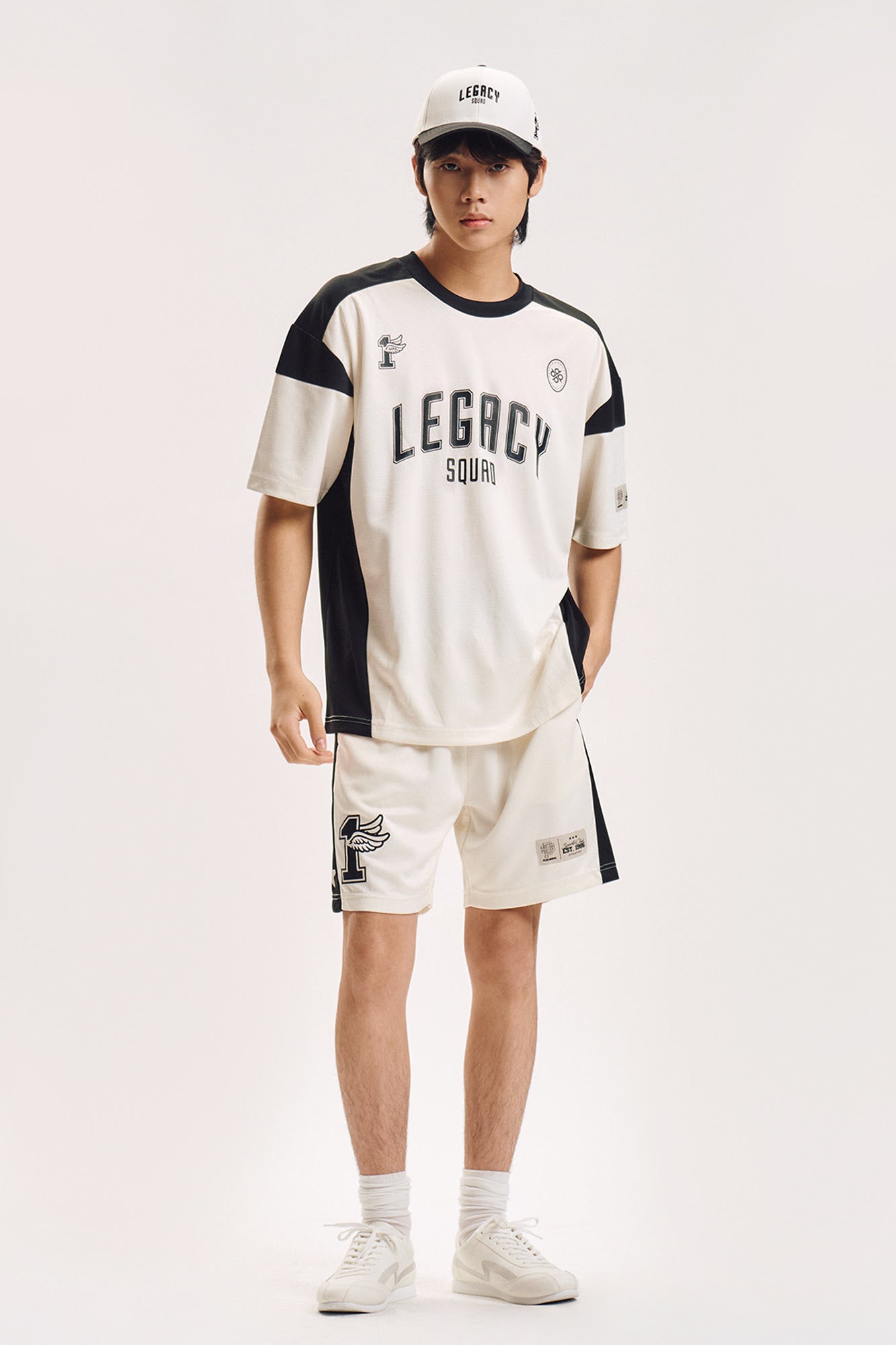 990094-Off White (1).jpg