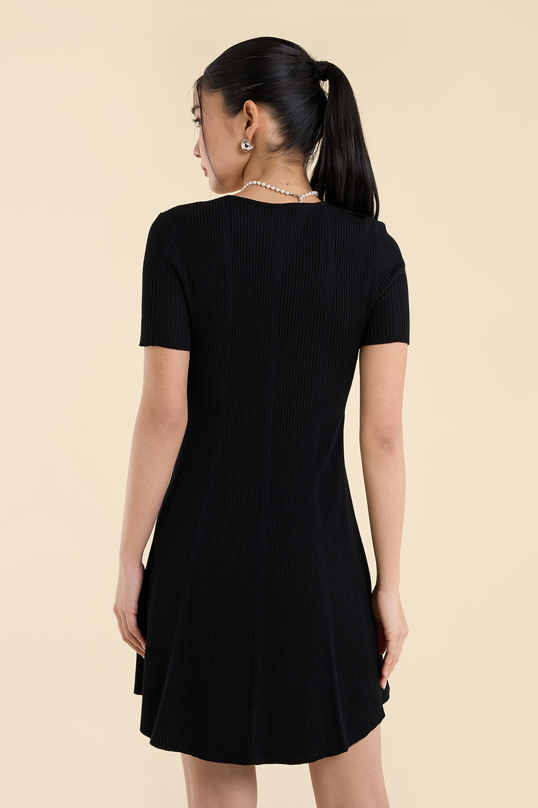 990119-Black (2).jpg