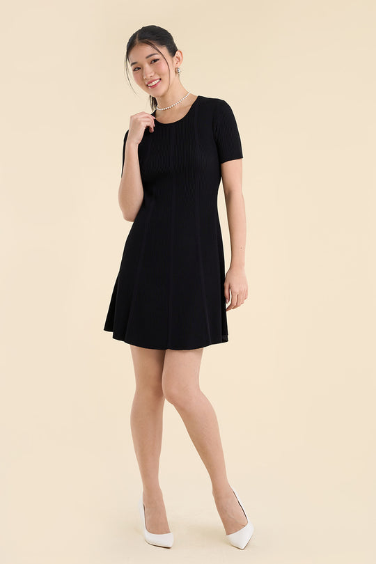 990119-Black (4).jpg