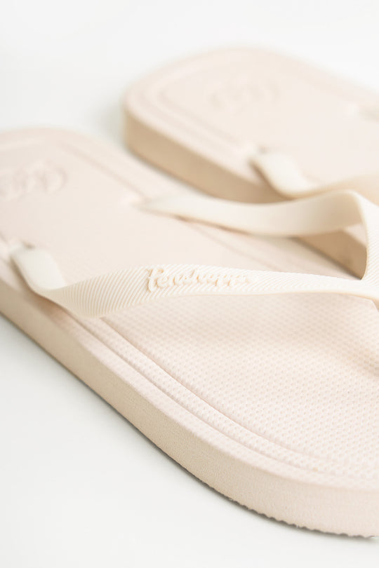 990478-Off White (1).jpg