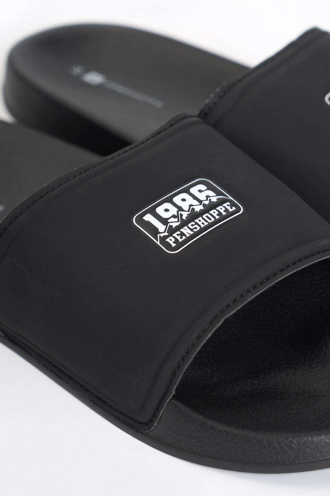 990488-Black (2).jpg