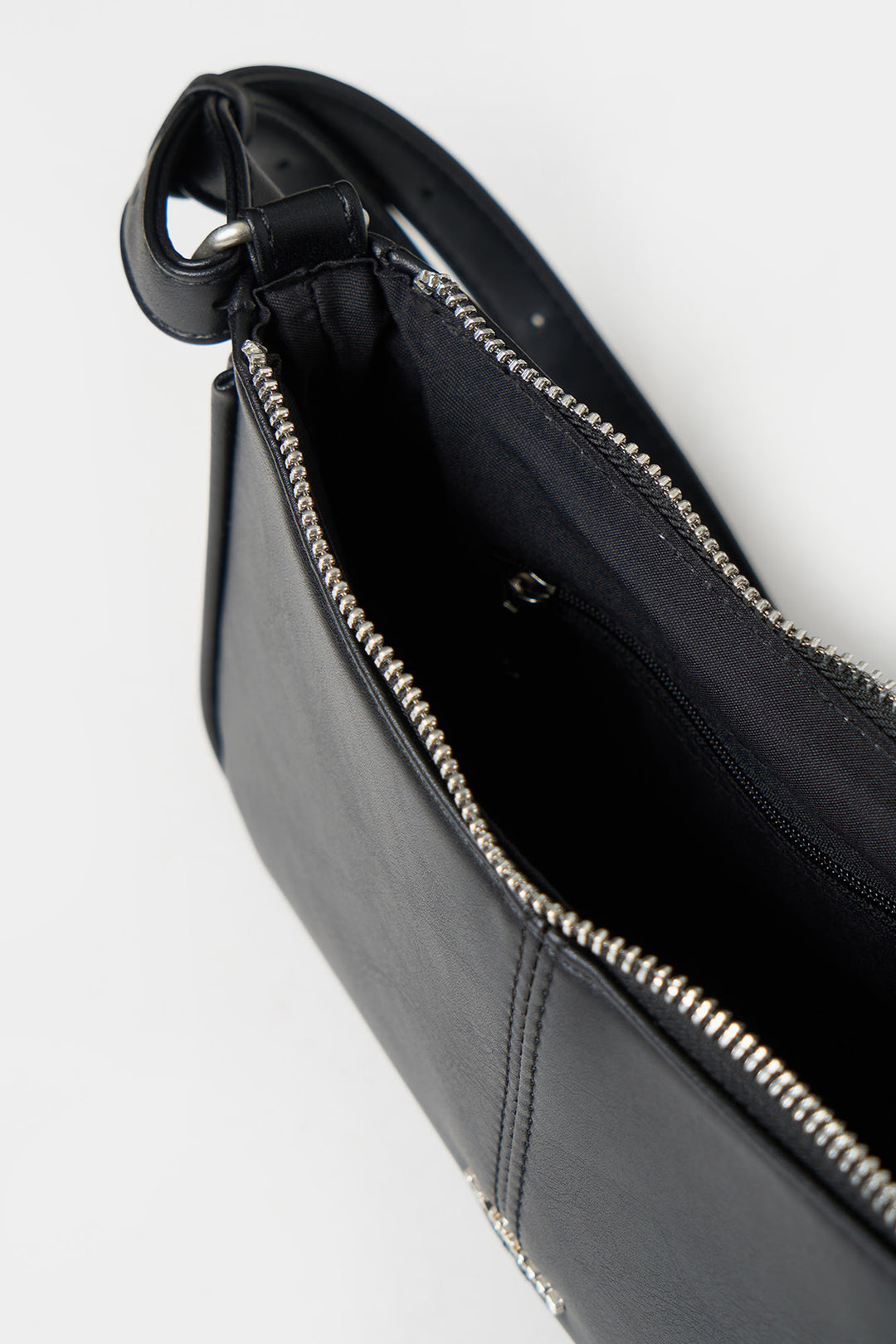 990495-Black (3).jpg