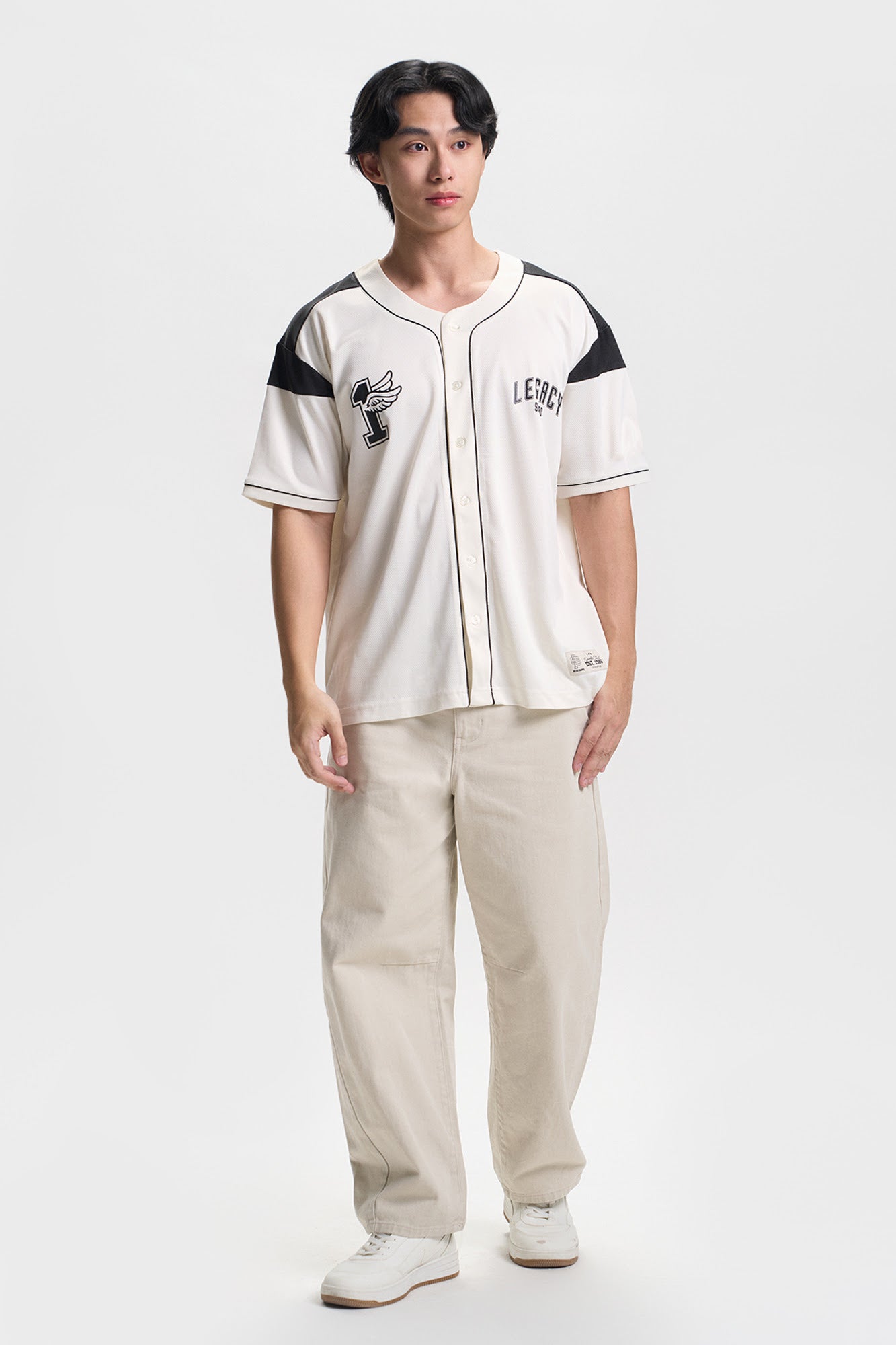 990583-Off White (1).jpg