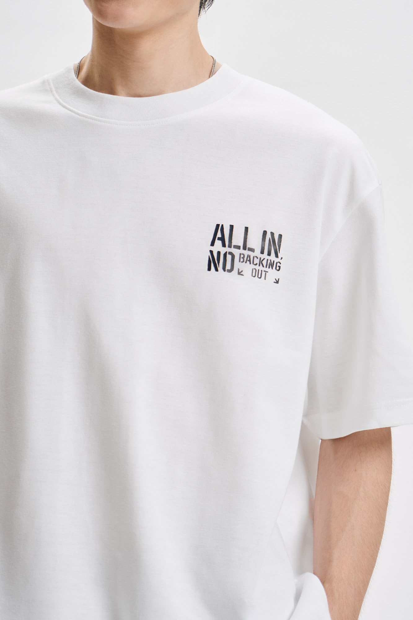 990645-Off White (4).jpg