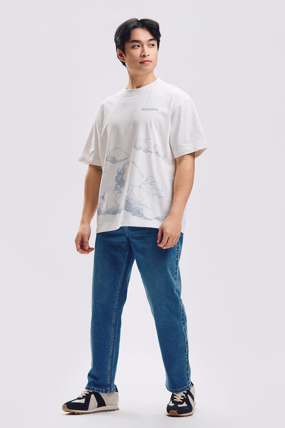 990677-Off White (1).jpg