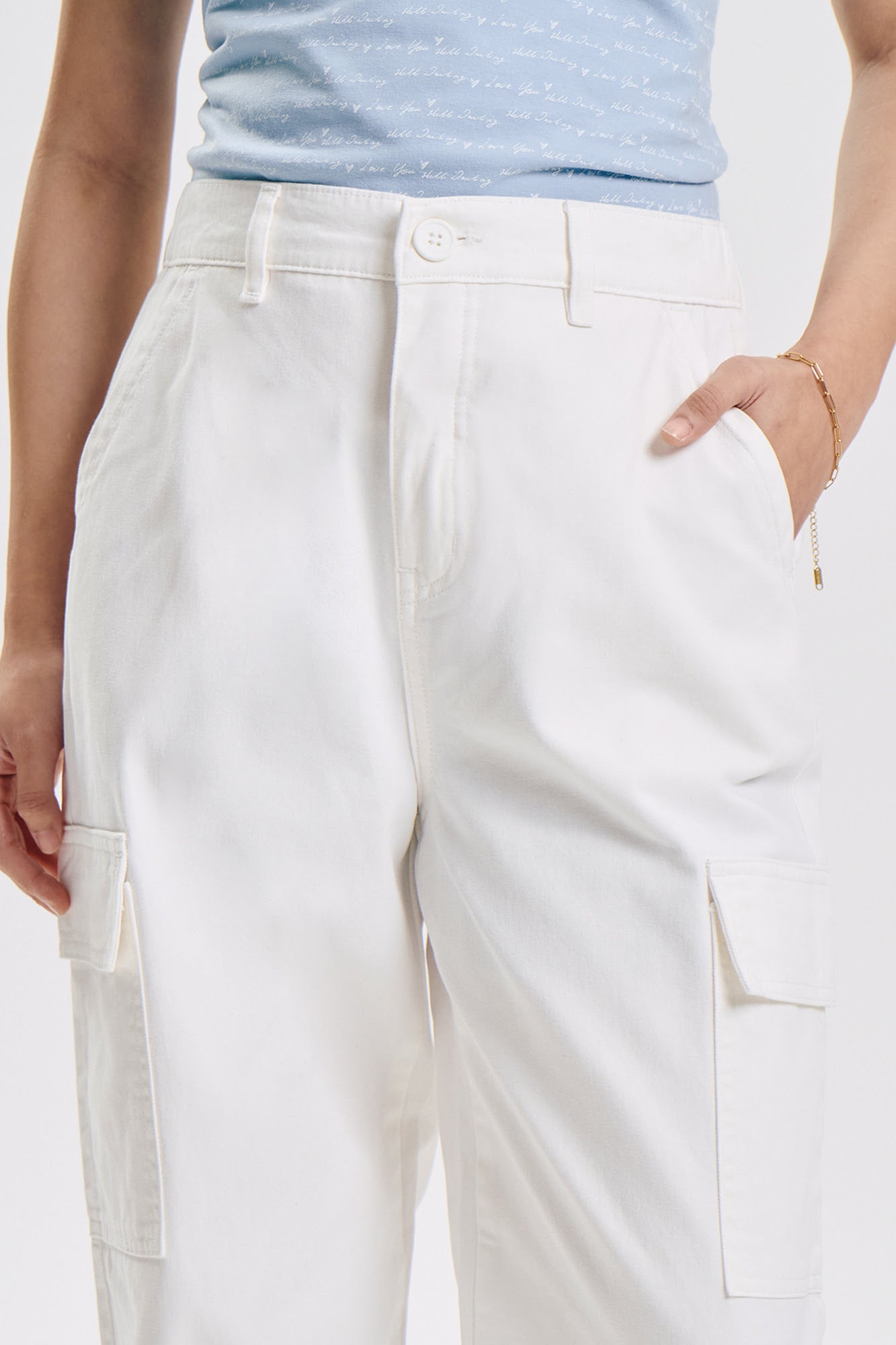 990861-Off White (2).jpg