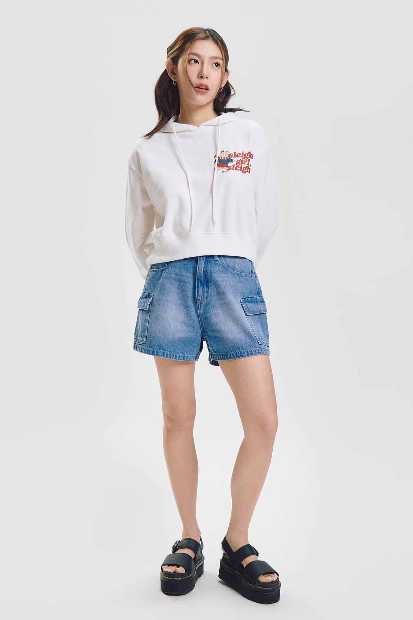 990897-Off White (1).jpg