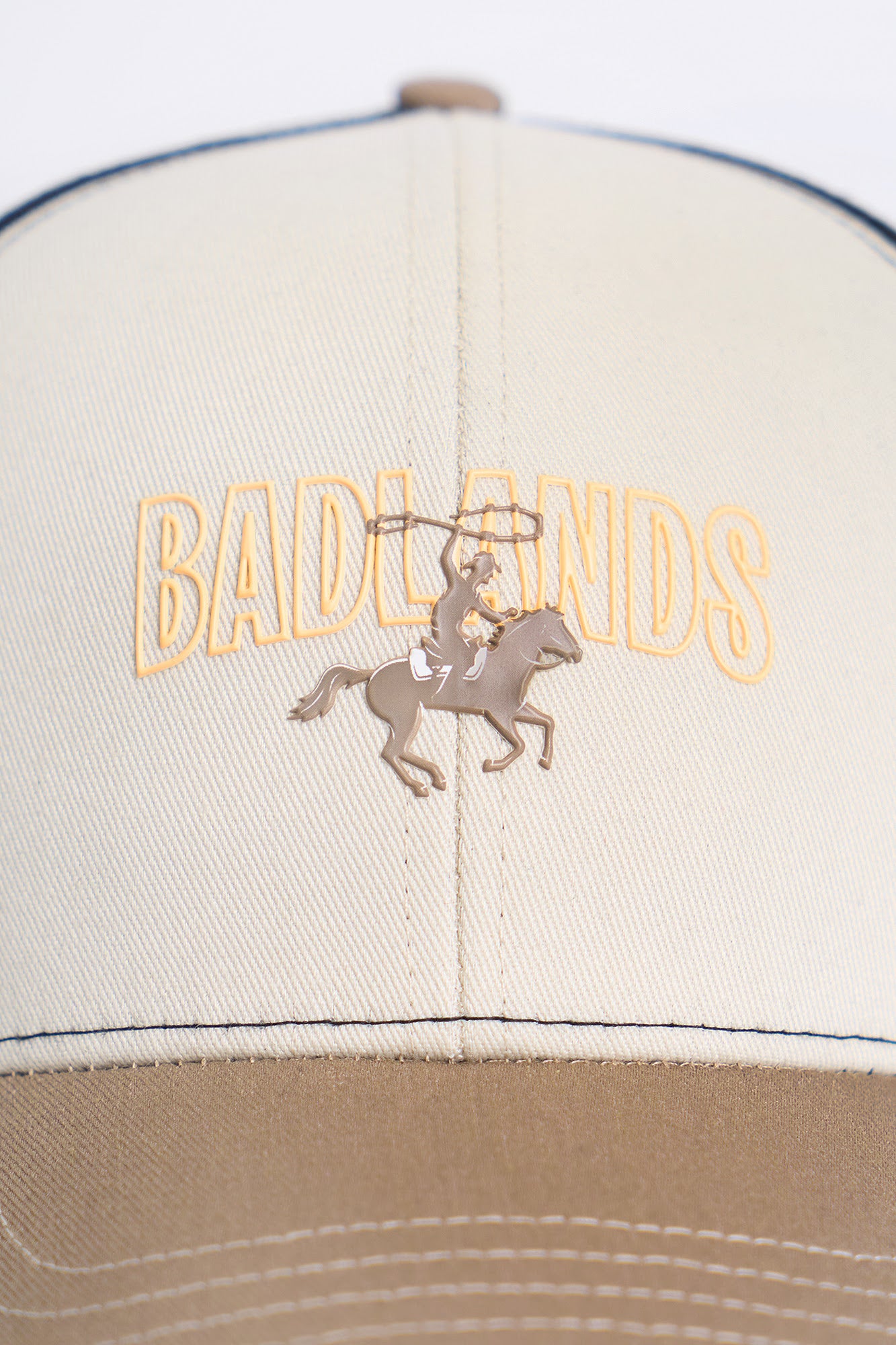 991393-Off White (4).jpg