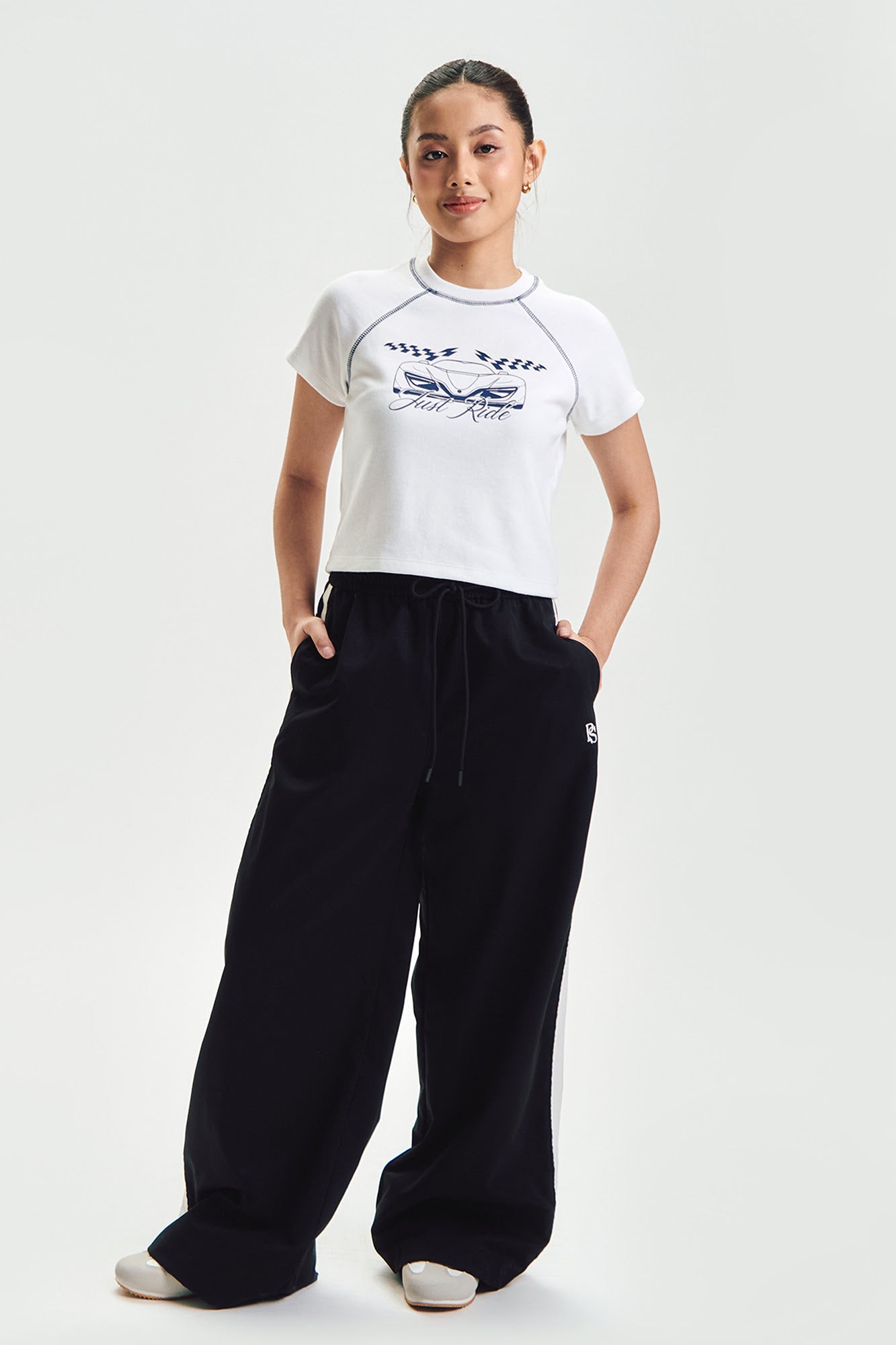 991471-Off White (1).jpg