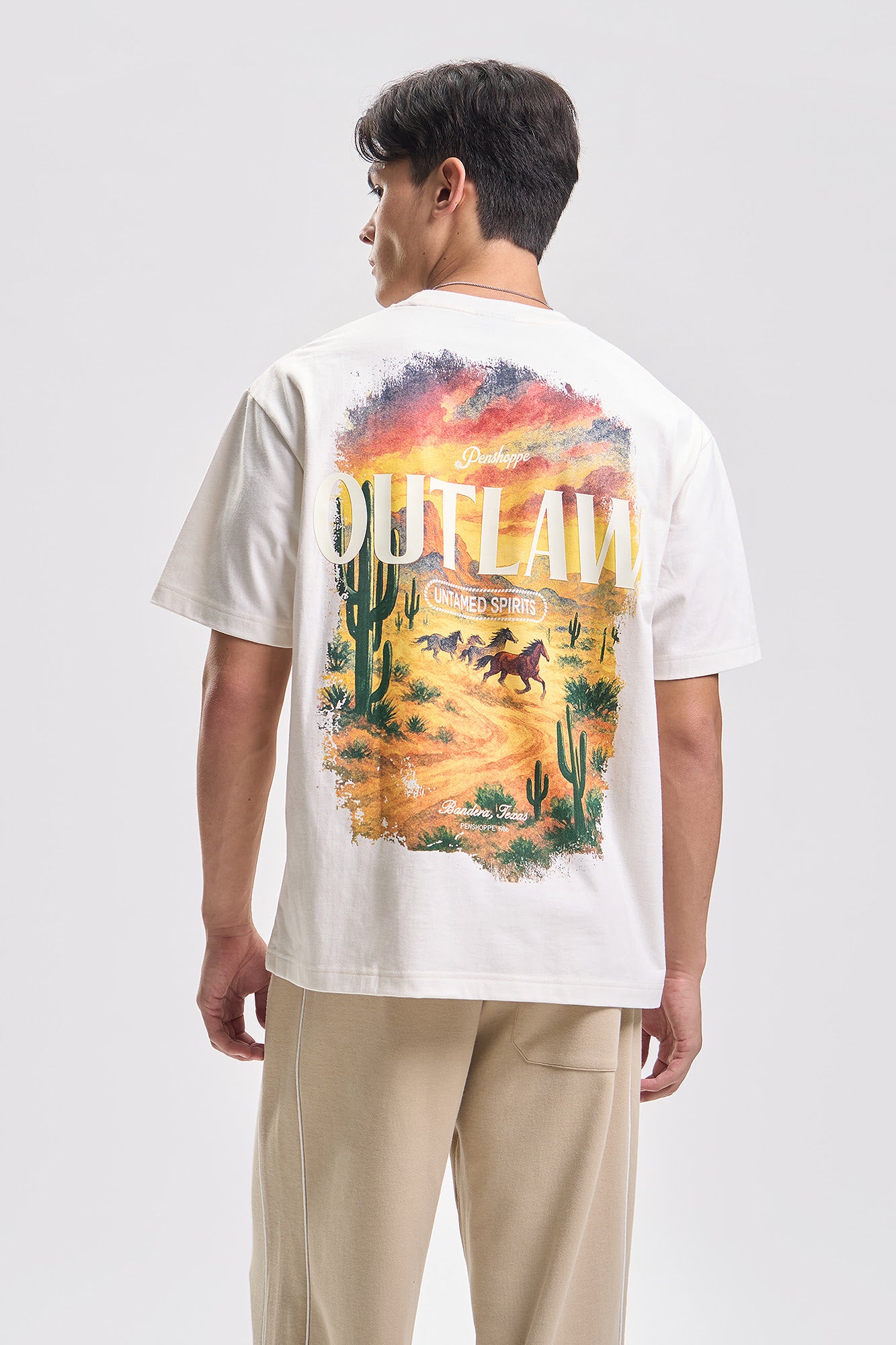 991547-Ivory (4).jpg