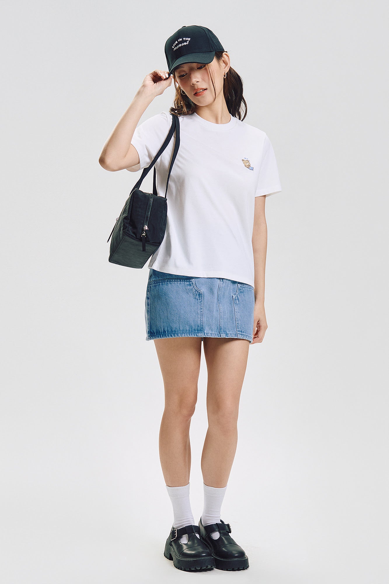 991549-Off White (1).jpg