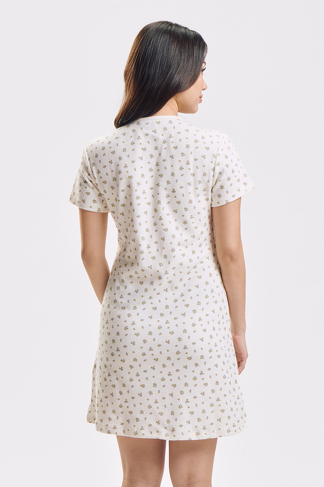 991790-Off White (3).jpg