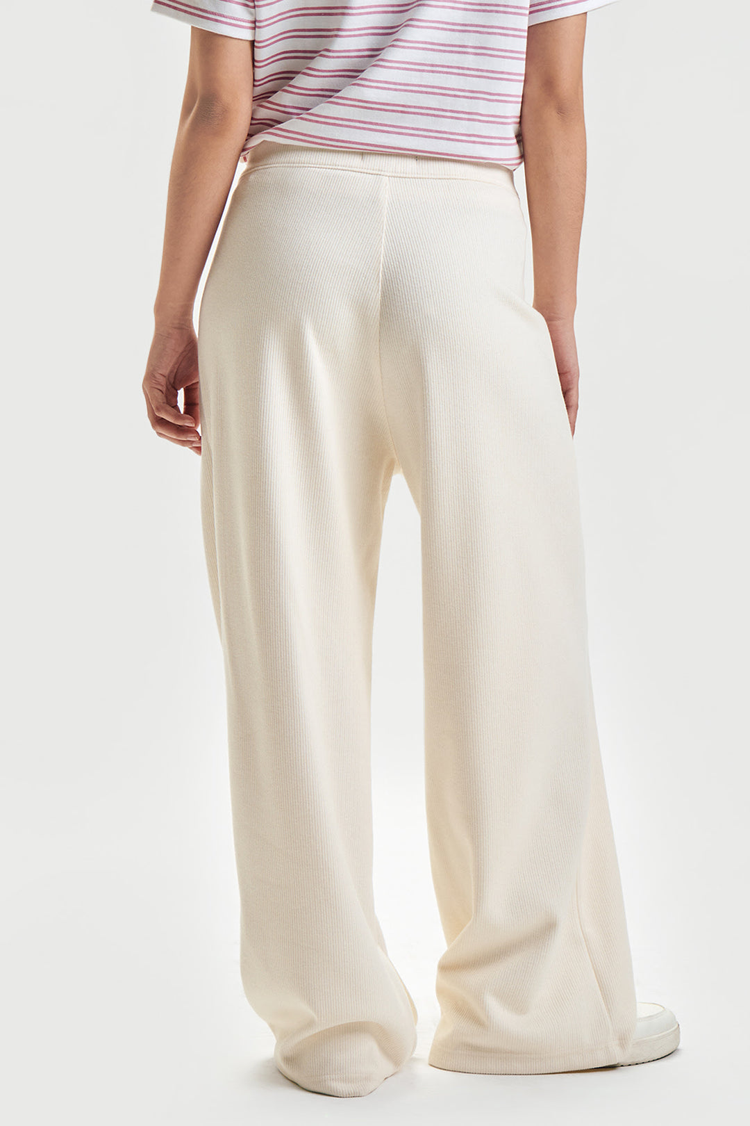 991883-Off White (4).jpg