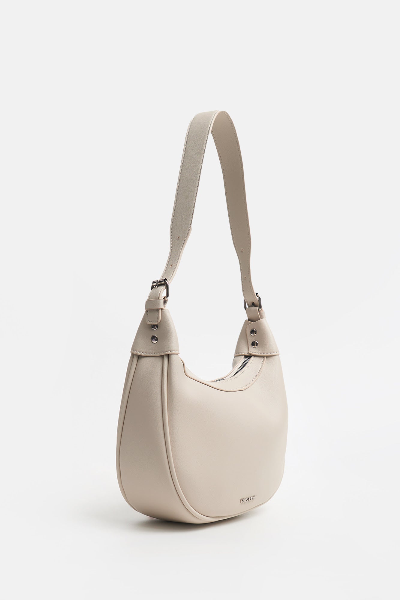 991936-Off White (3).jpg