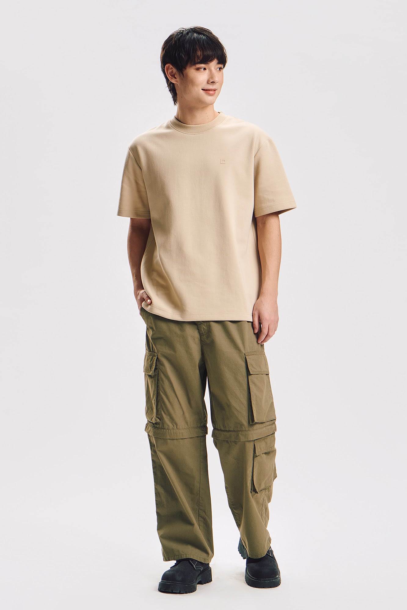 パンツ 00s body butter coated wide cargo pants Wide Fit Convertible Cargo Pants – PENSHOPPE