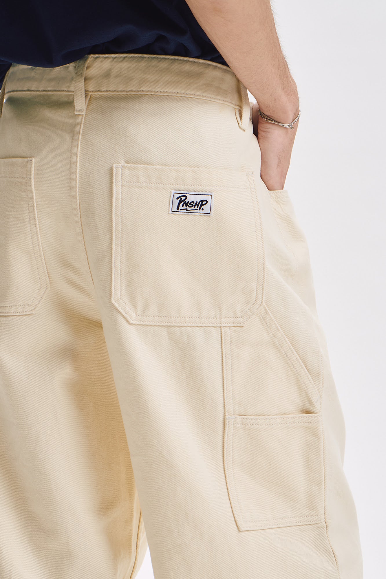 992042-Off White (2).jpg