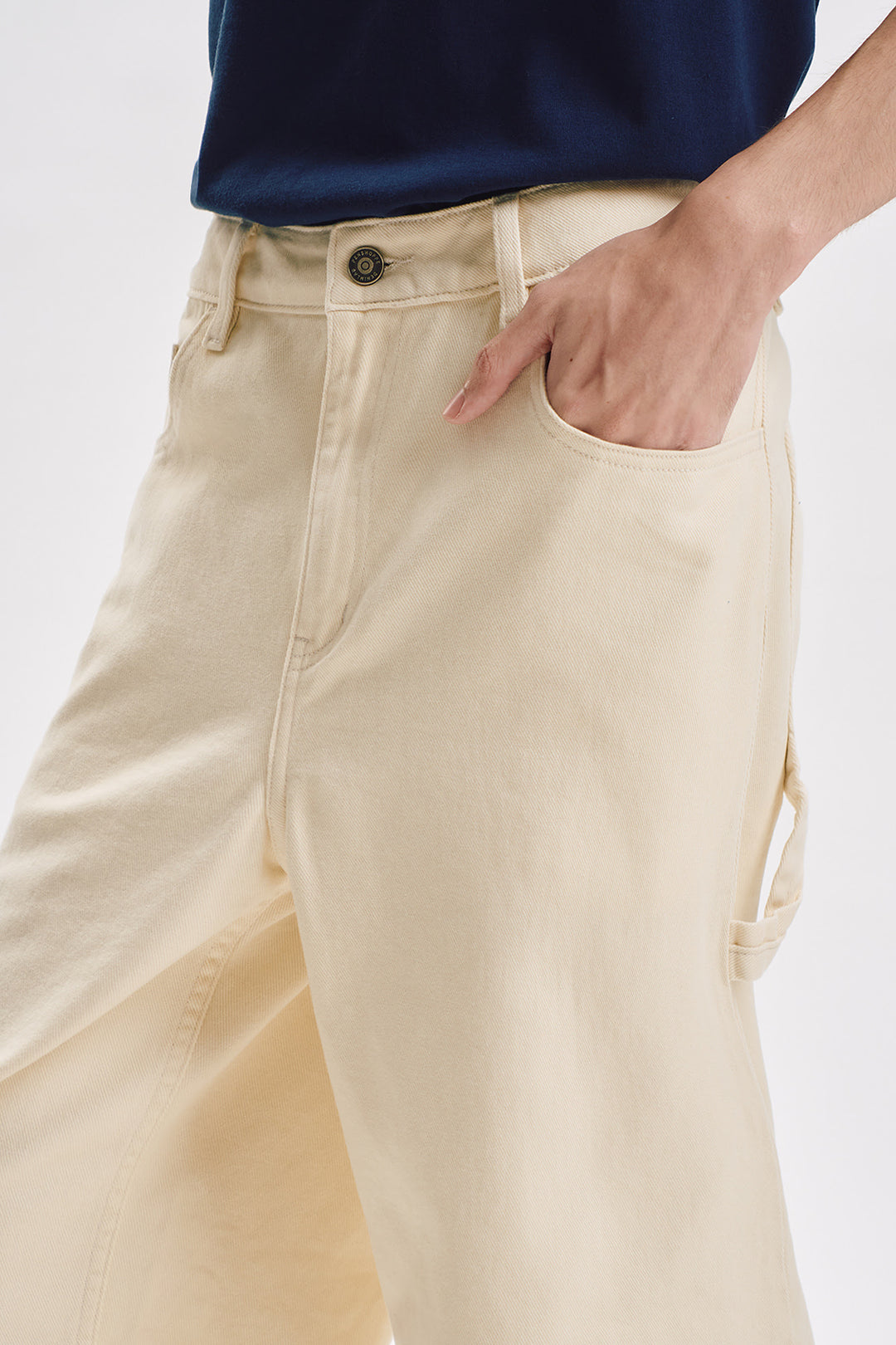 992042-Off White (4).jpg