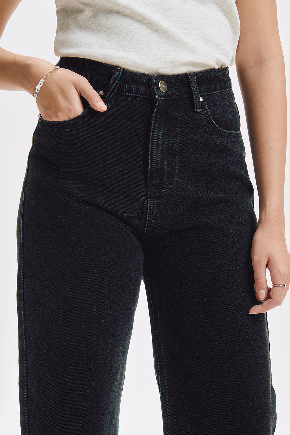 992235-Black (2).jpg