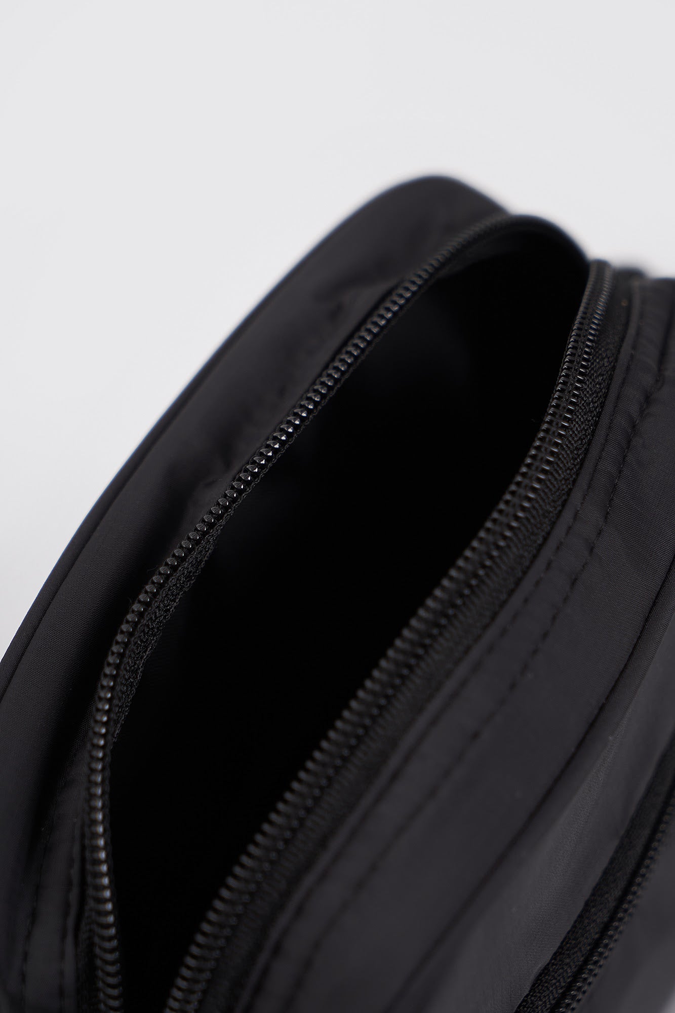 992245-Black (4).jpg