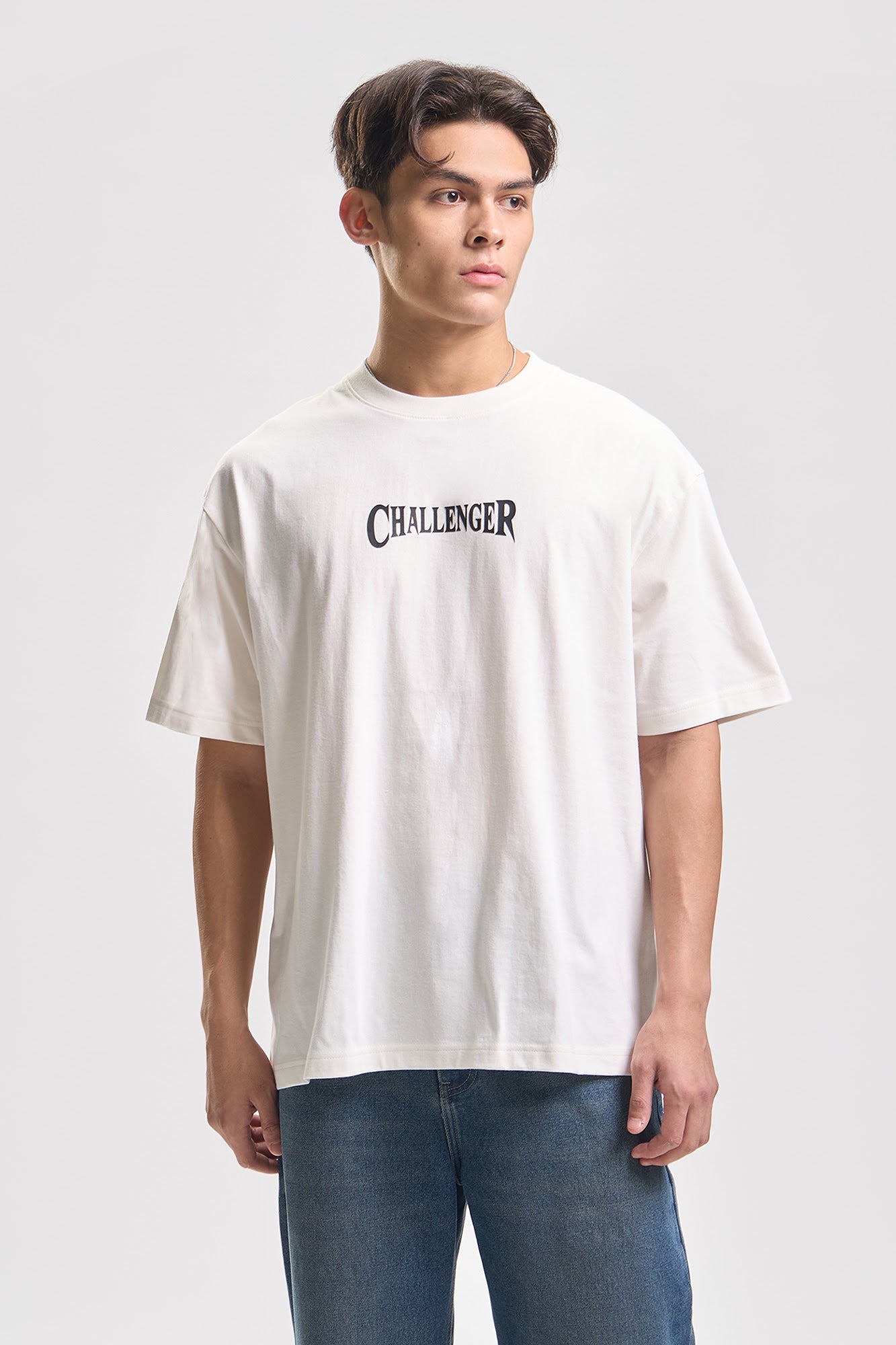 Challenger Relaxed Graphic T-Shirt – PENSHOPPE