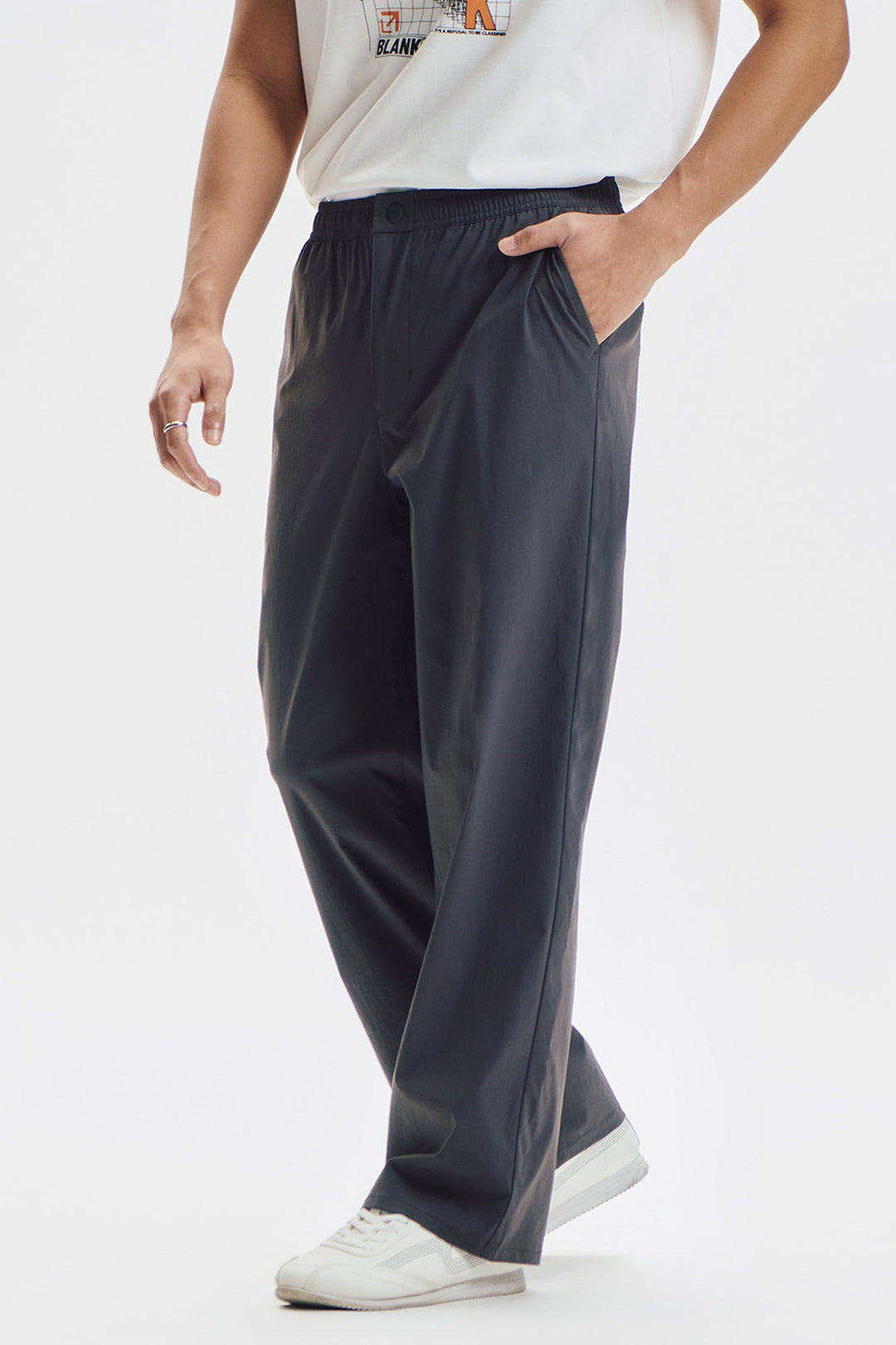 Lite Move Wide Fit Pants