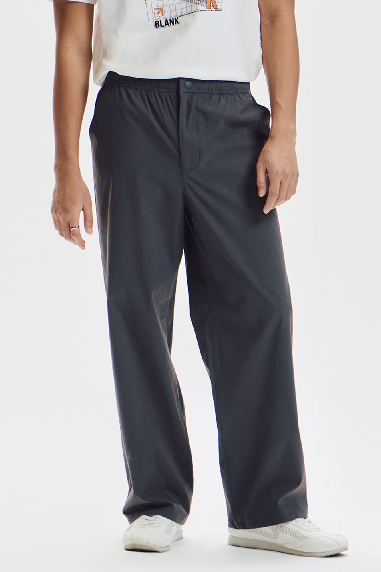 Lite Move Wide Fit Pants