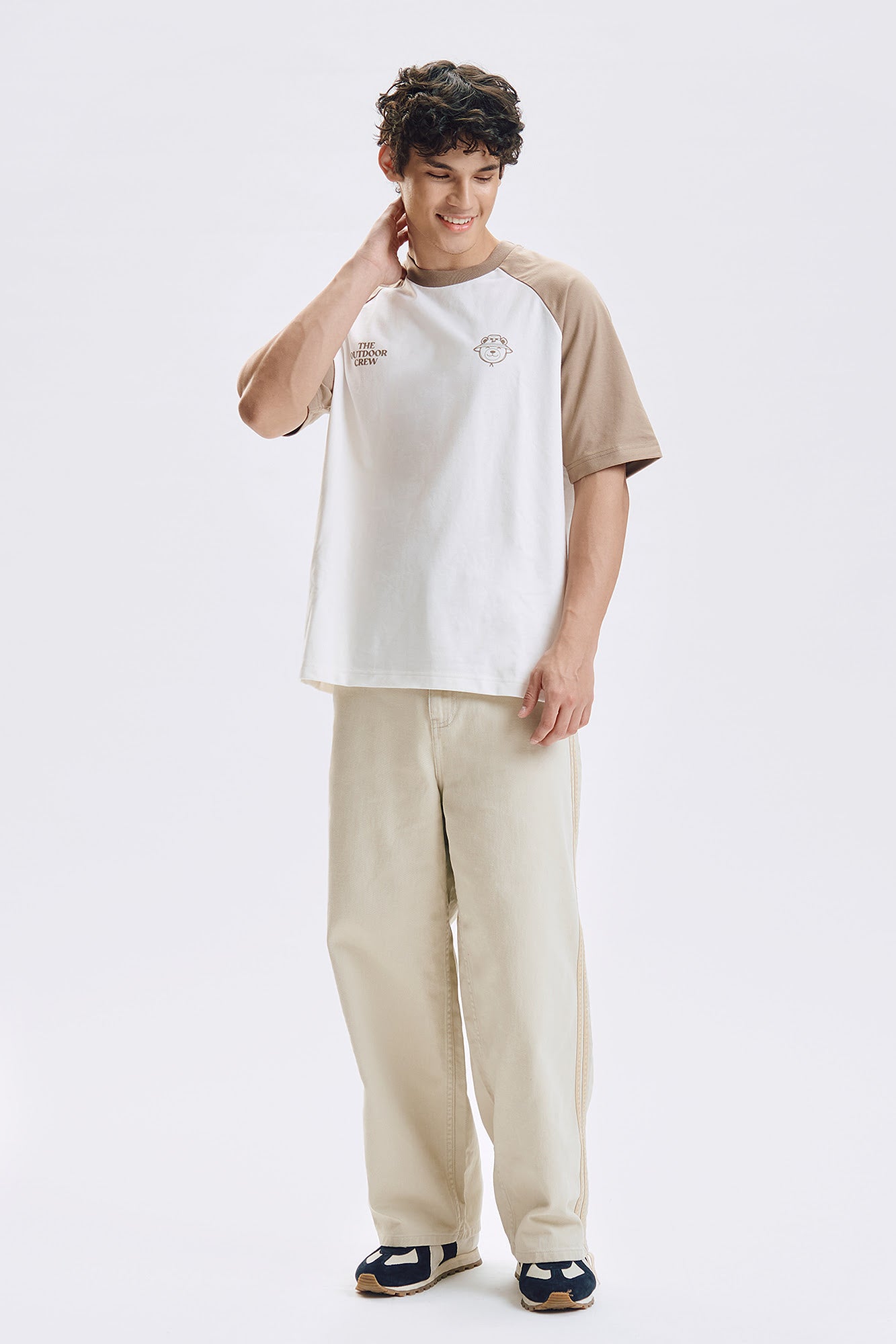 992388-Ivory (1).jpg