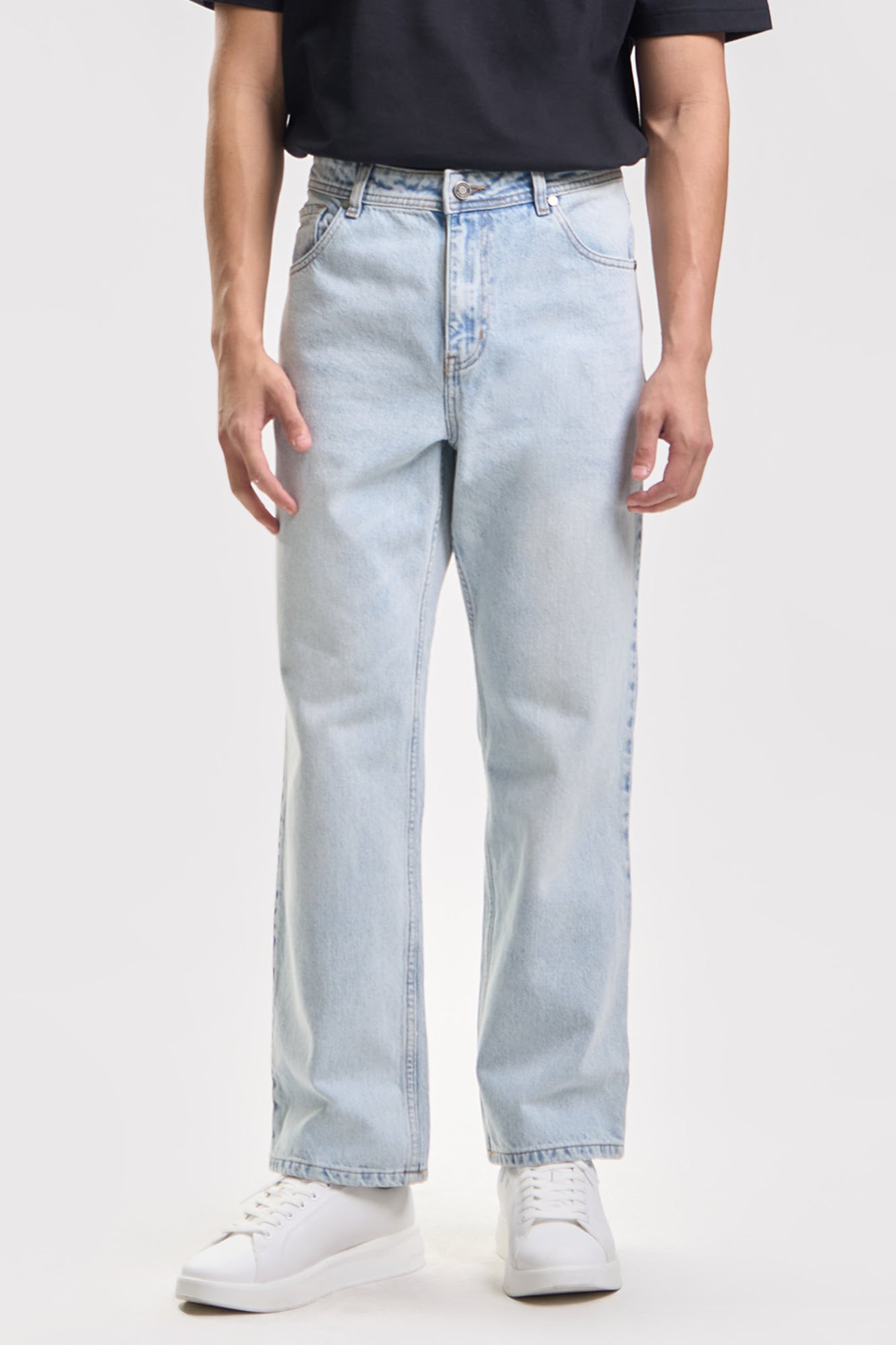 Essential Classic Straight Fit Jeans