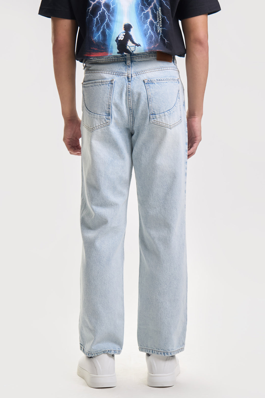 Essential Classic Straight Fit Jeans