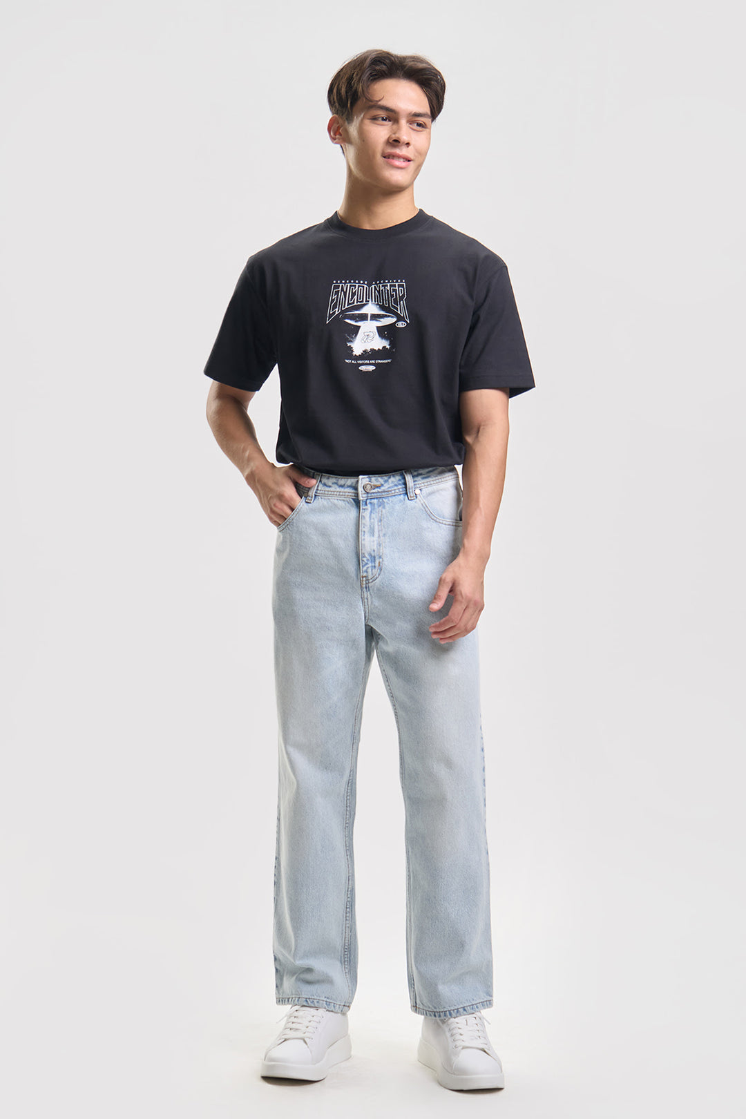 Essential Classic Straight Fit Jeans