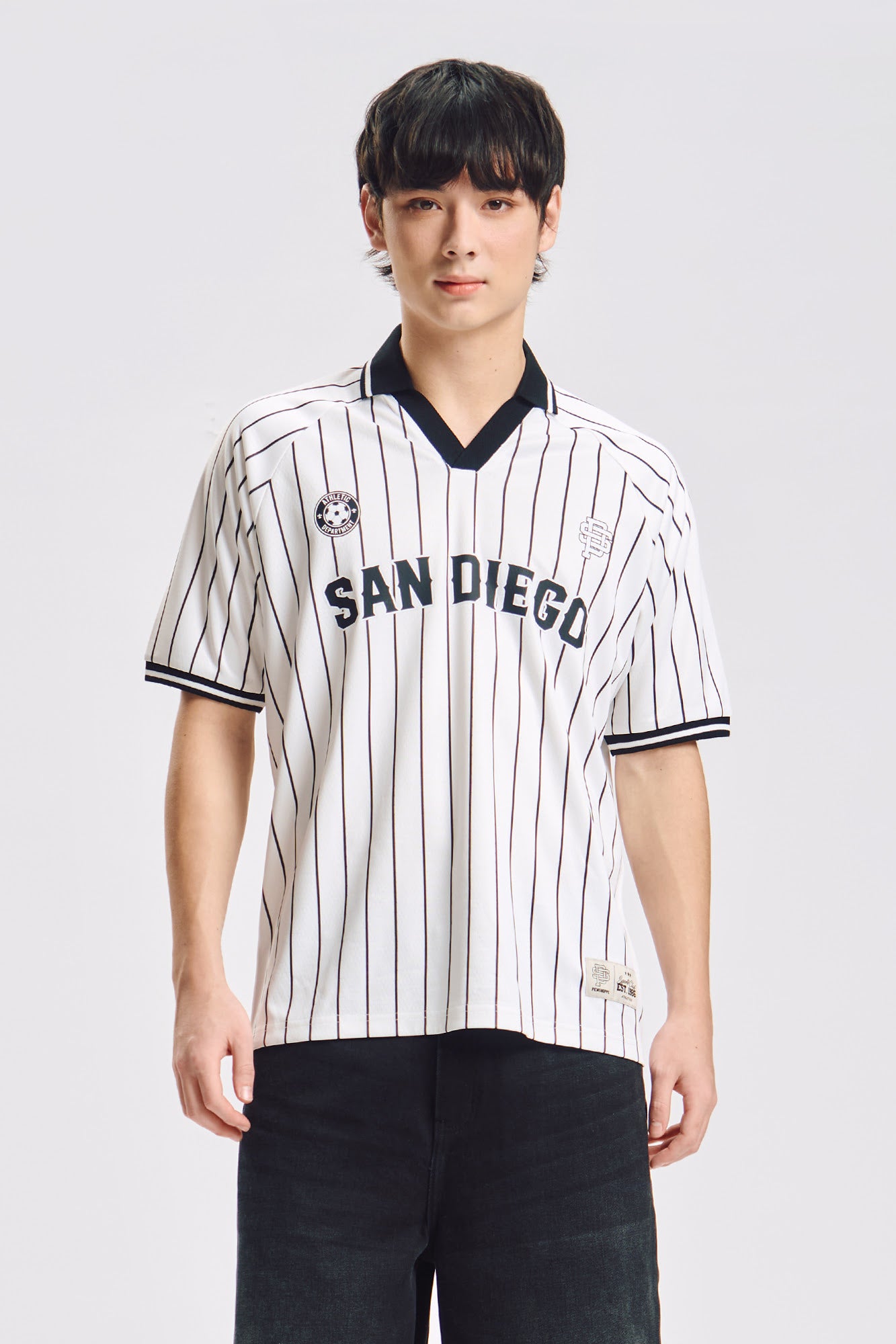 992885-Ivory (2).jpg