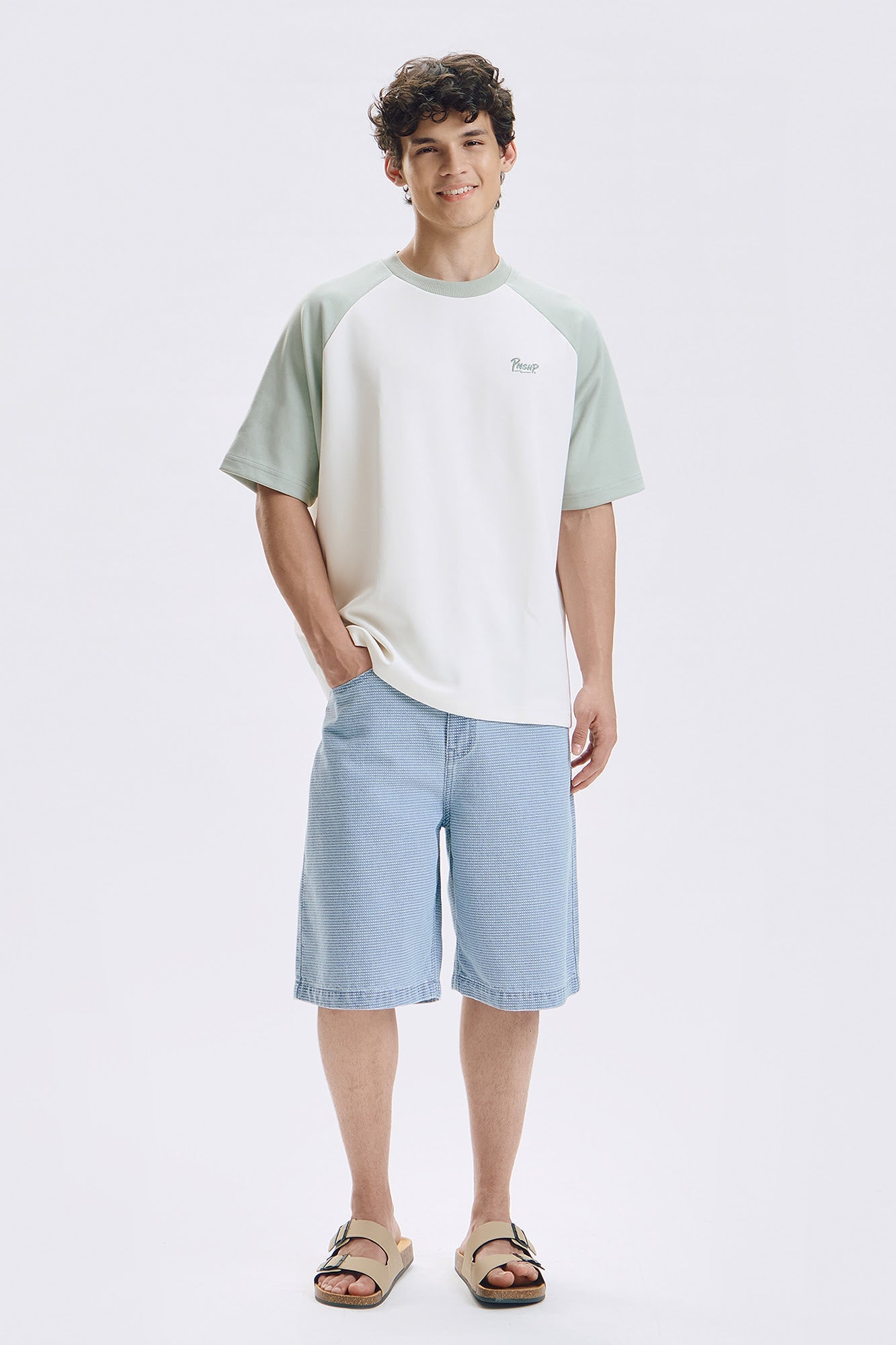 Penshoppe Relaxed Raglan T-Shirt