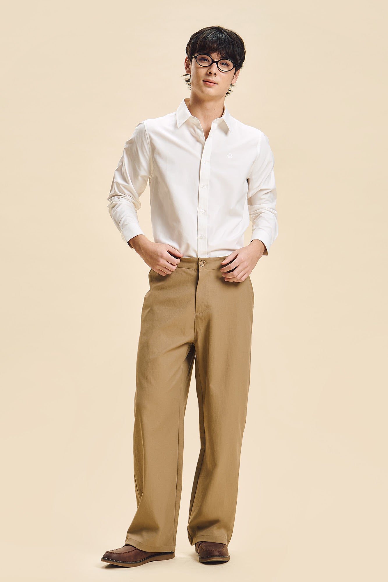 992928-Ivory (1).jpg