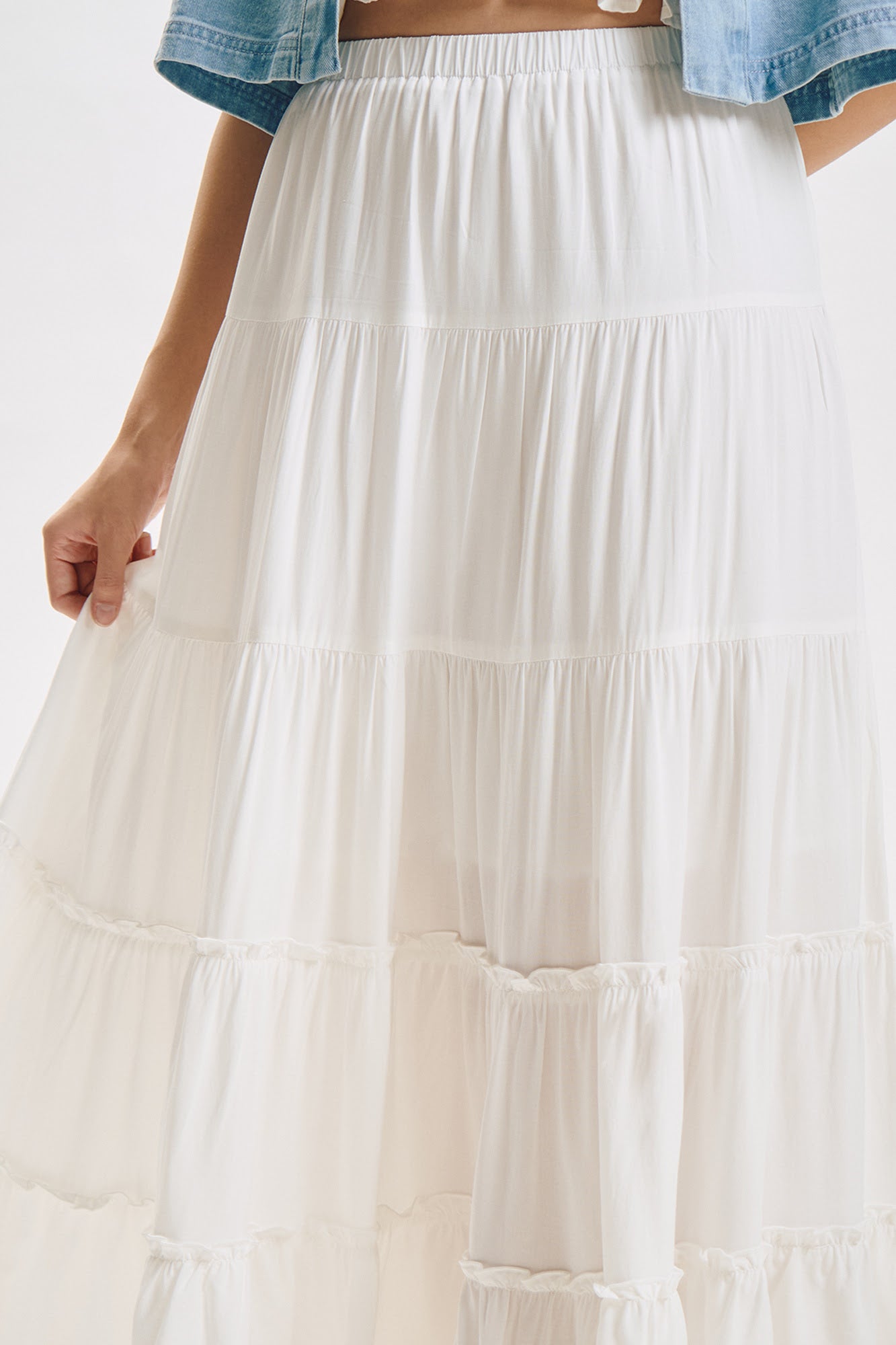 992955-Off White (2).jpg