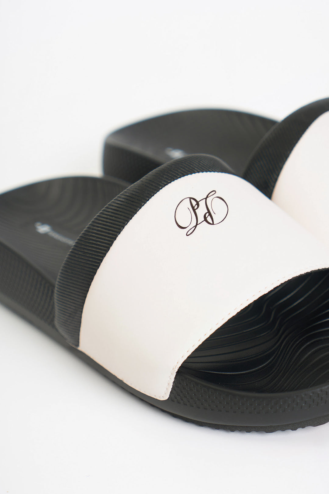 992993-Black (1).jpg