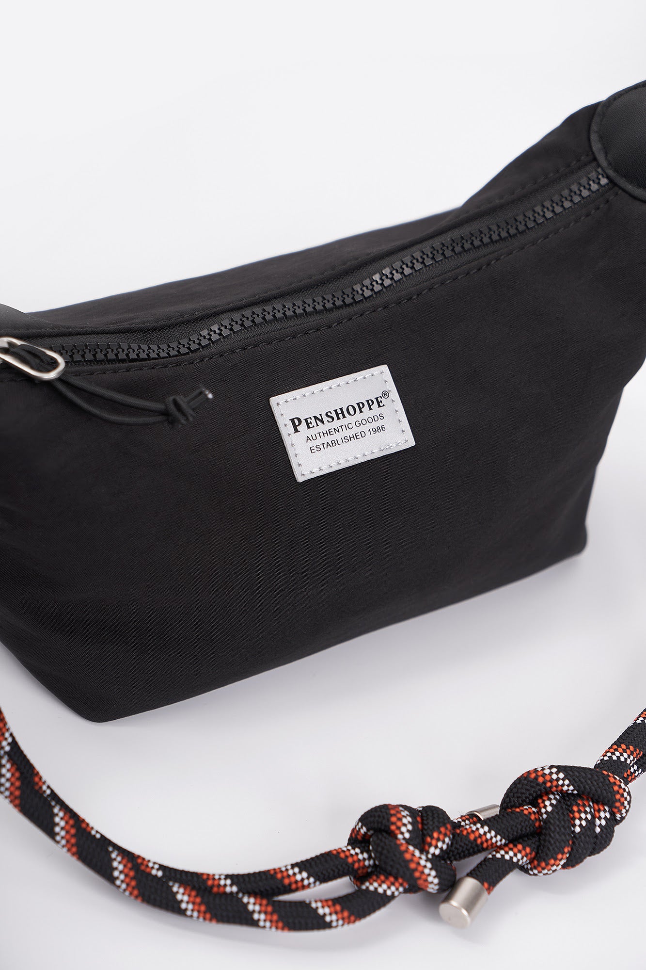 993042-Black (1).jpg