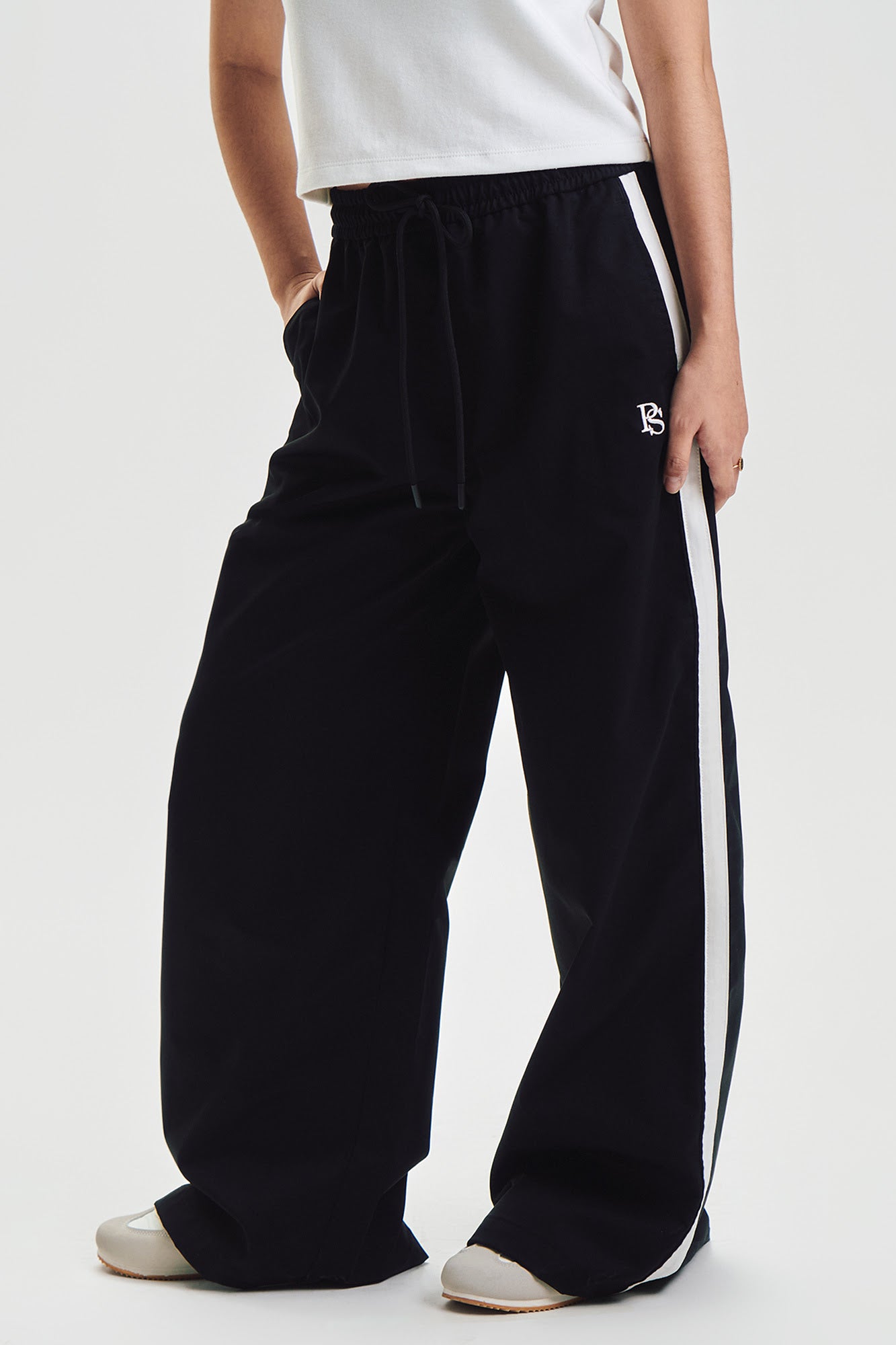 993175-Black (4).jpg