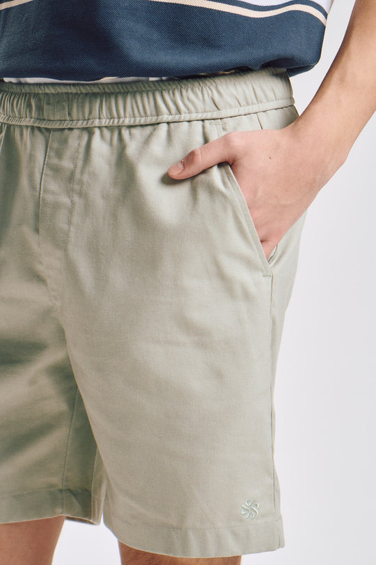 Modern Fit Linen Shorts