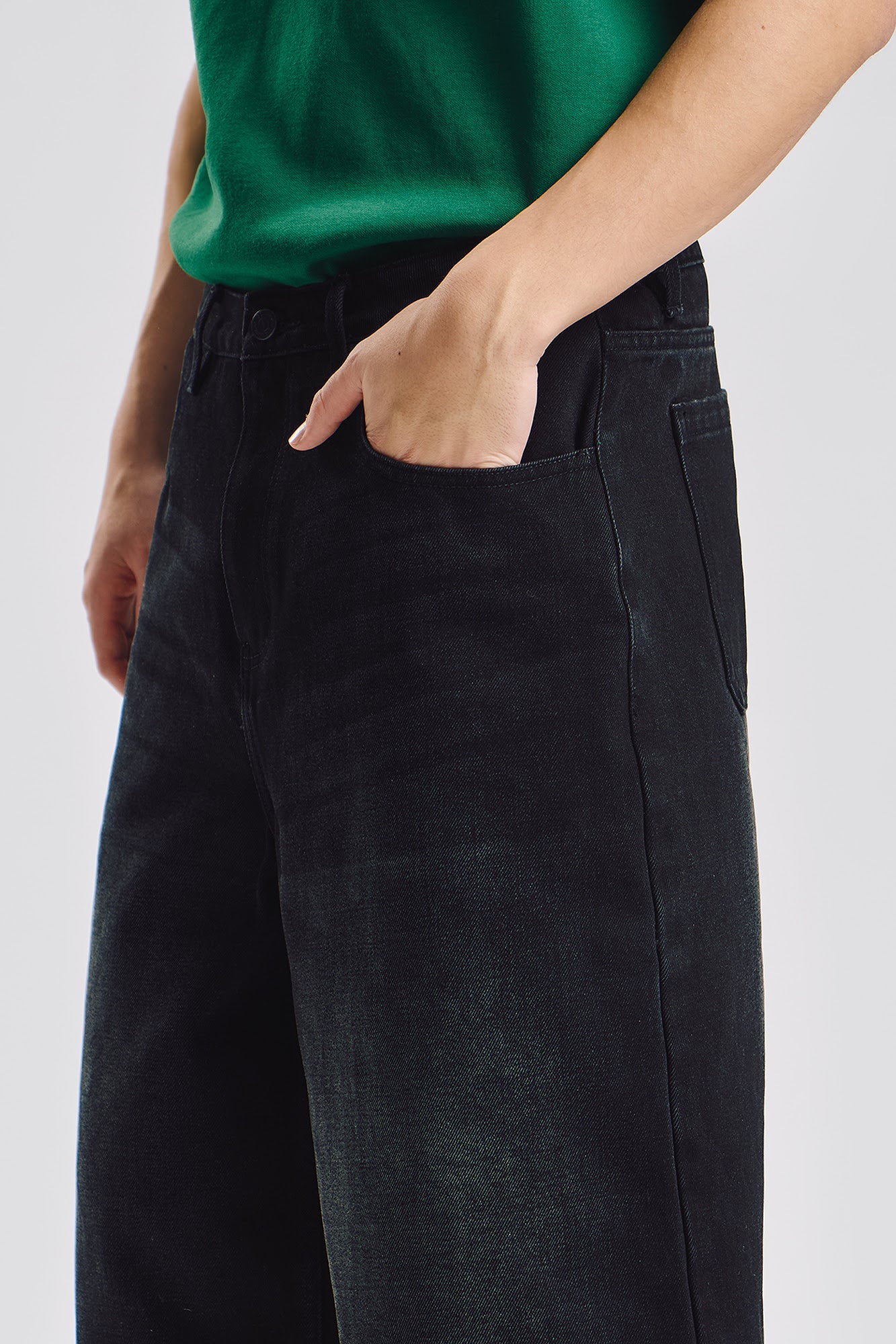 993188-Black (2).jpg