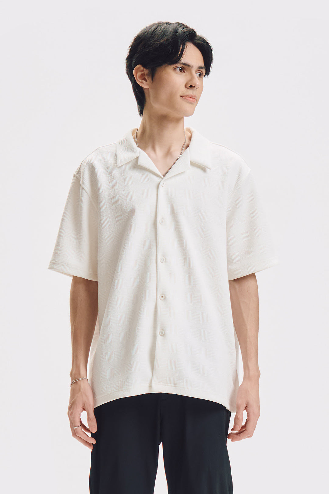 993274-Ivory (2).jpg